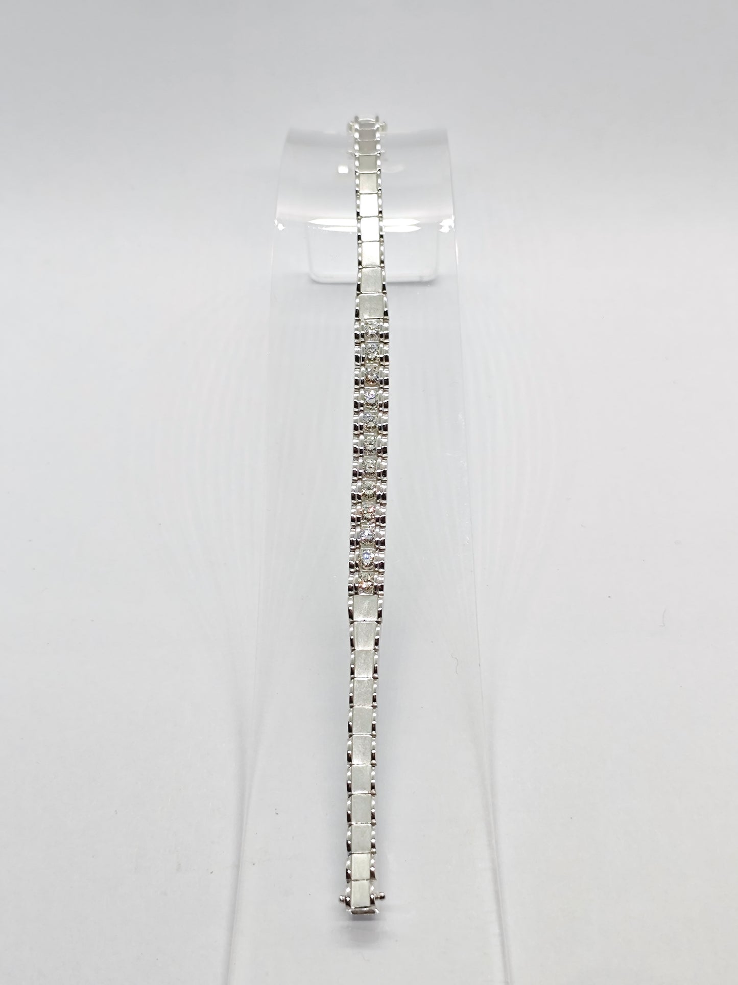 WG Diamond Radiance BB493