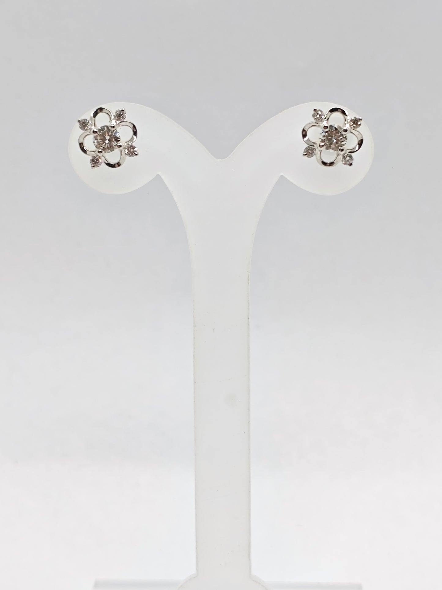 WG Diamond Radiance E1065