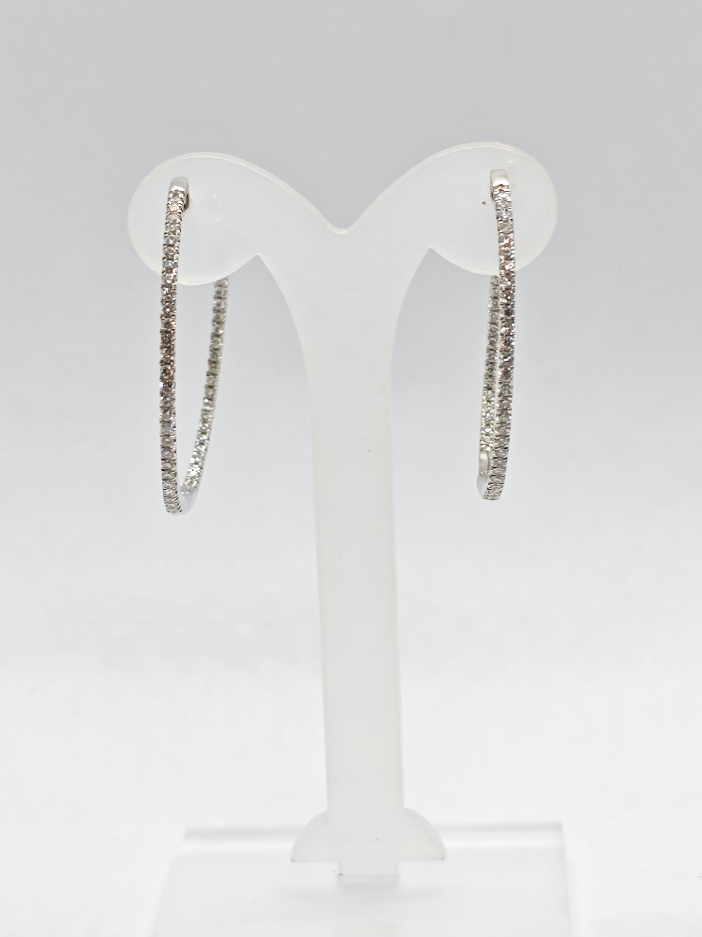 WG Diamond Radiance E1079