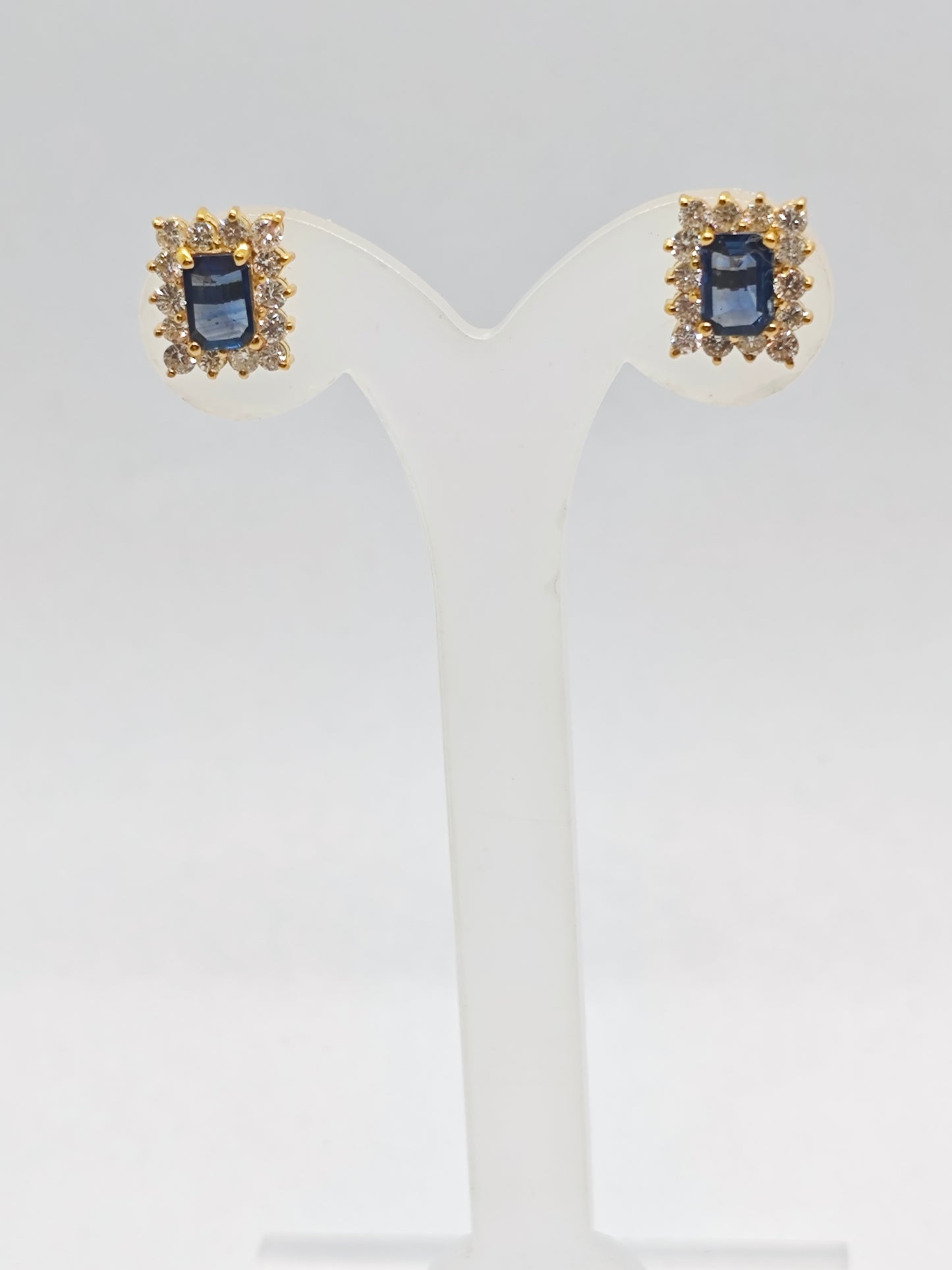 WG Sapphire Celeste E152