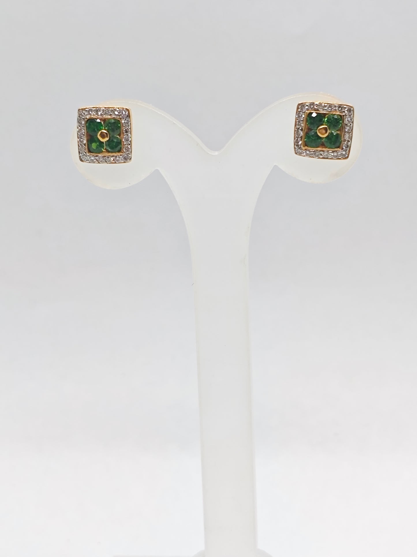 WG Sapphire Verdant E606