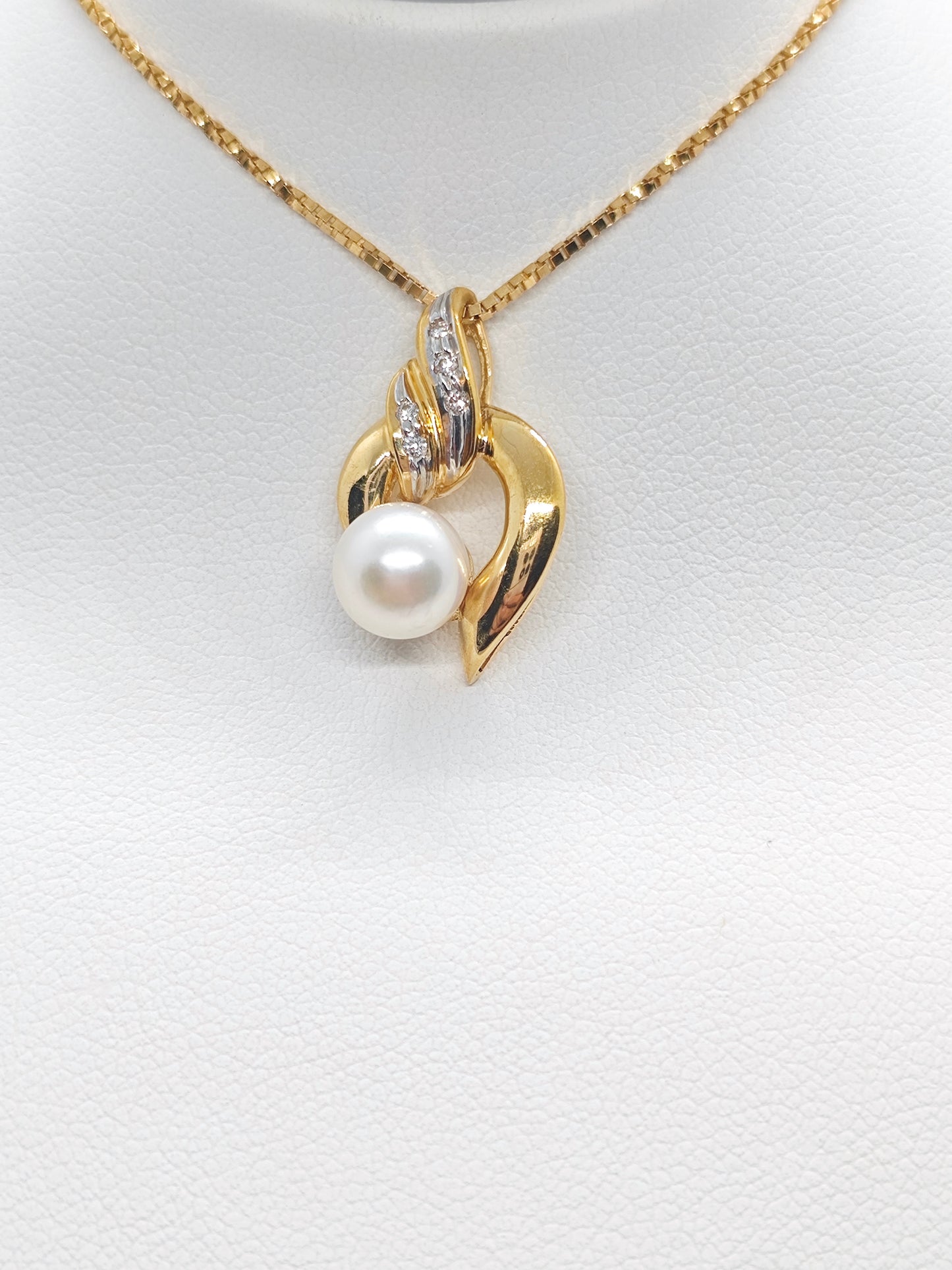 WG Pearl Lustre P1030