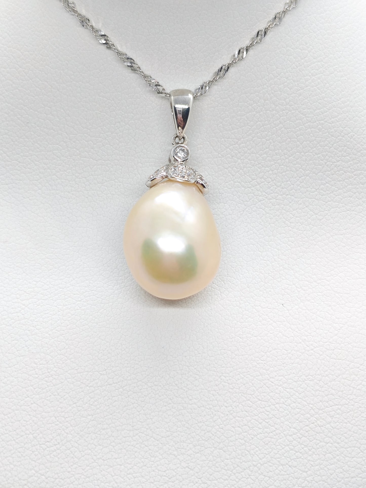 WG Pearl Lustre P1133