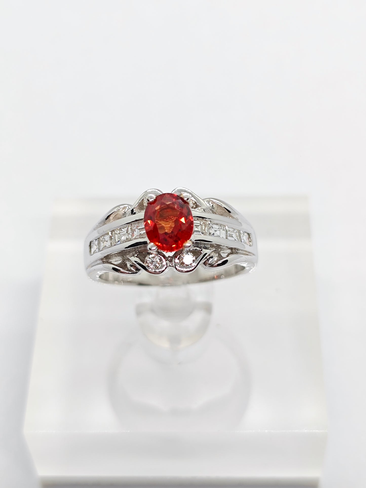 WG Sapphire Amber R1285