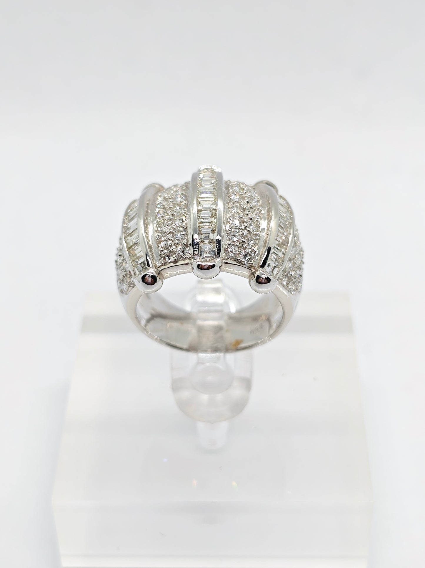 WG Diamond Radiance R1579