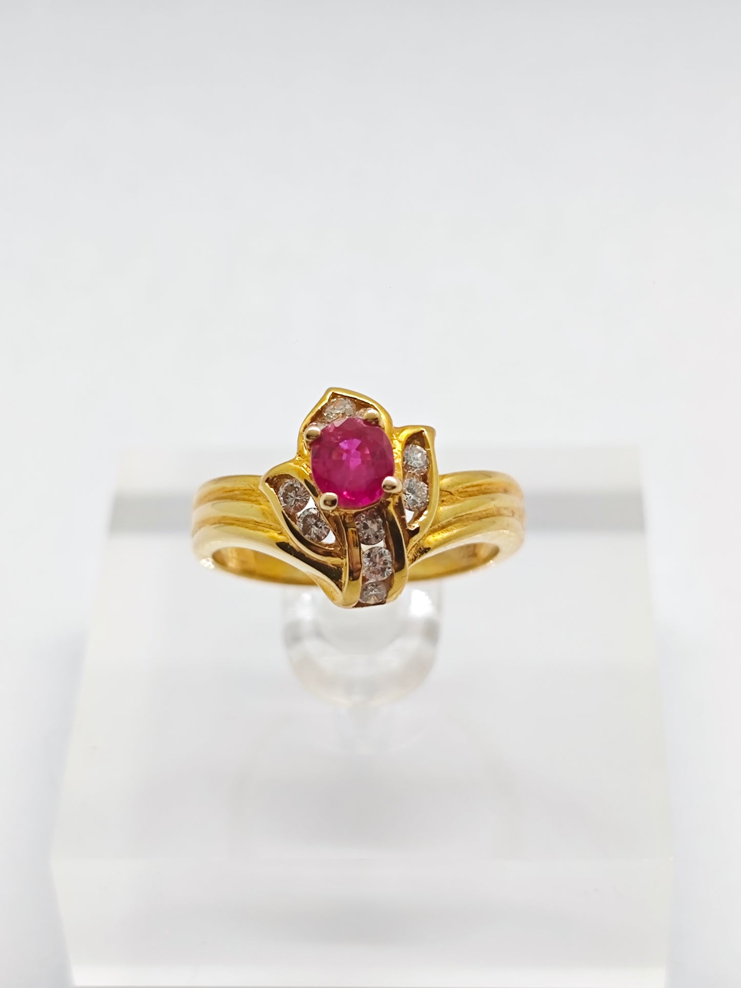 WG Ruby Royale R1706