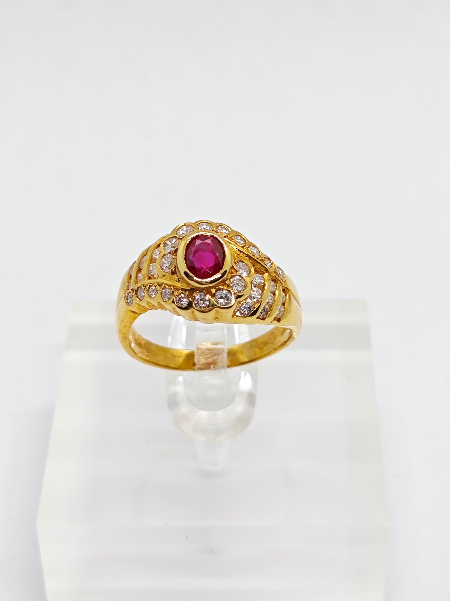 WG Ruby Royale R1830