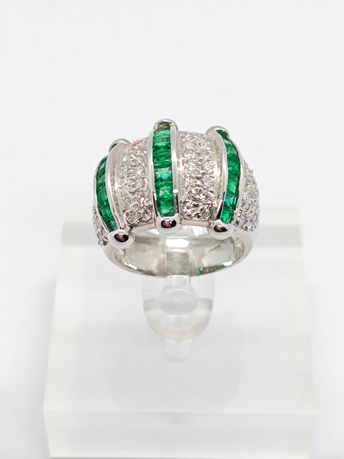 WG Emerald Elegance R1948