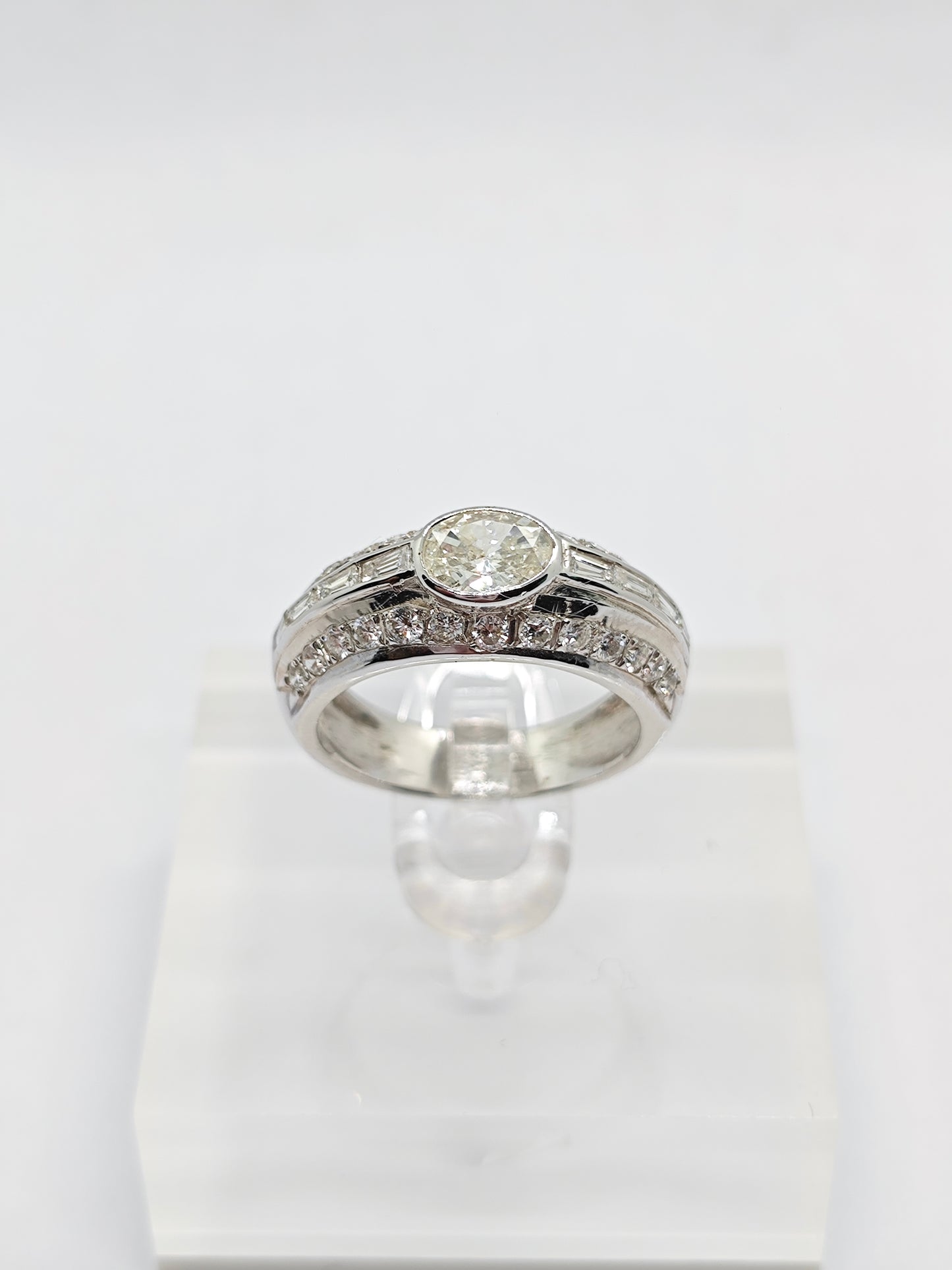 WG Diamond Radiance R2136