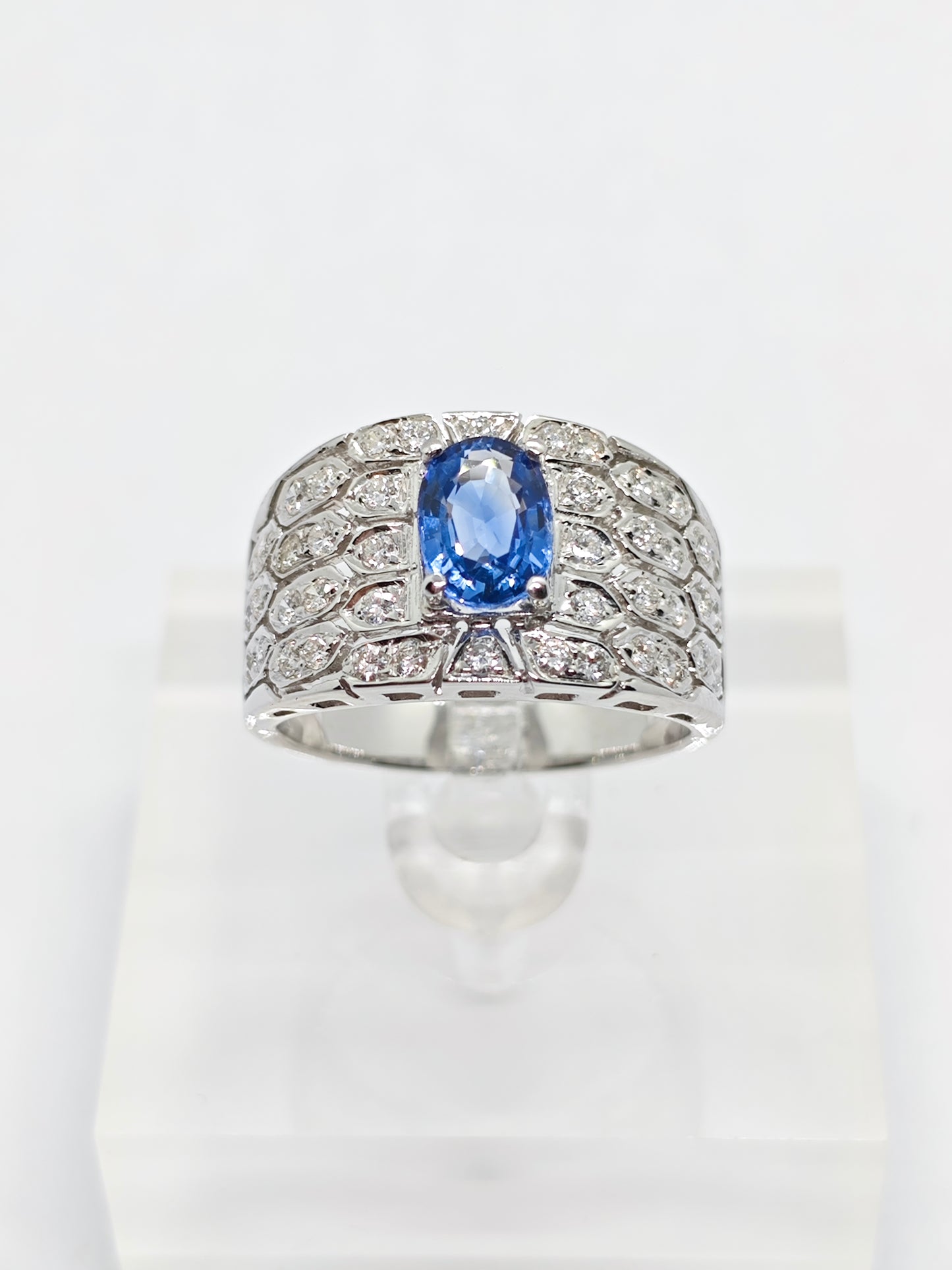 WG Sapphire Celeste R2216