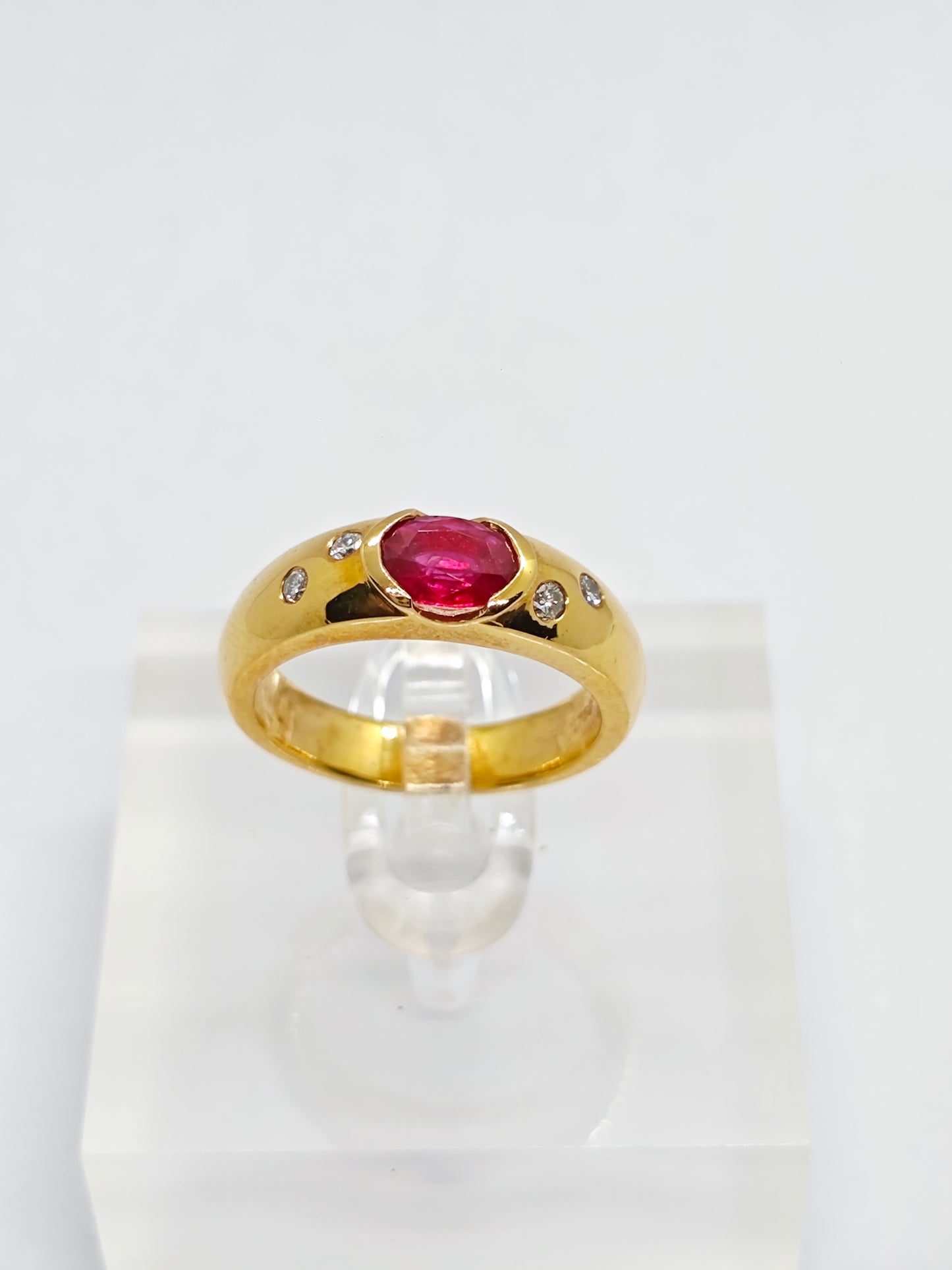 WG Ruby Royale R2370