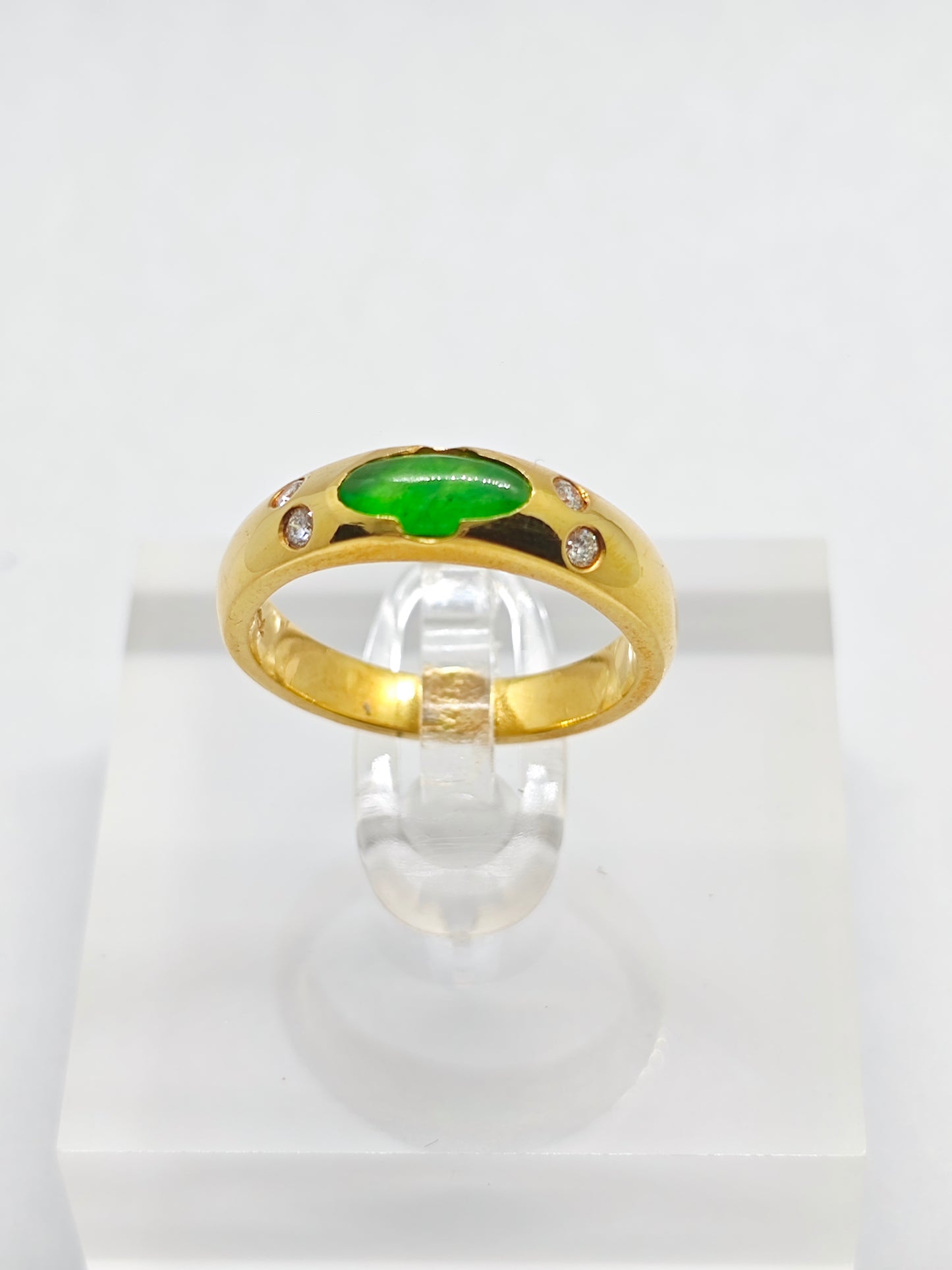 WG Emerald Elegance R2612