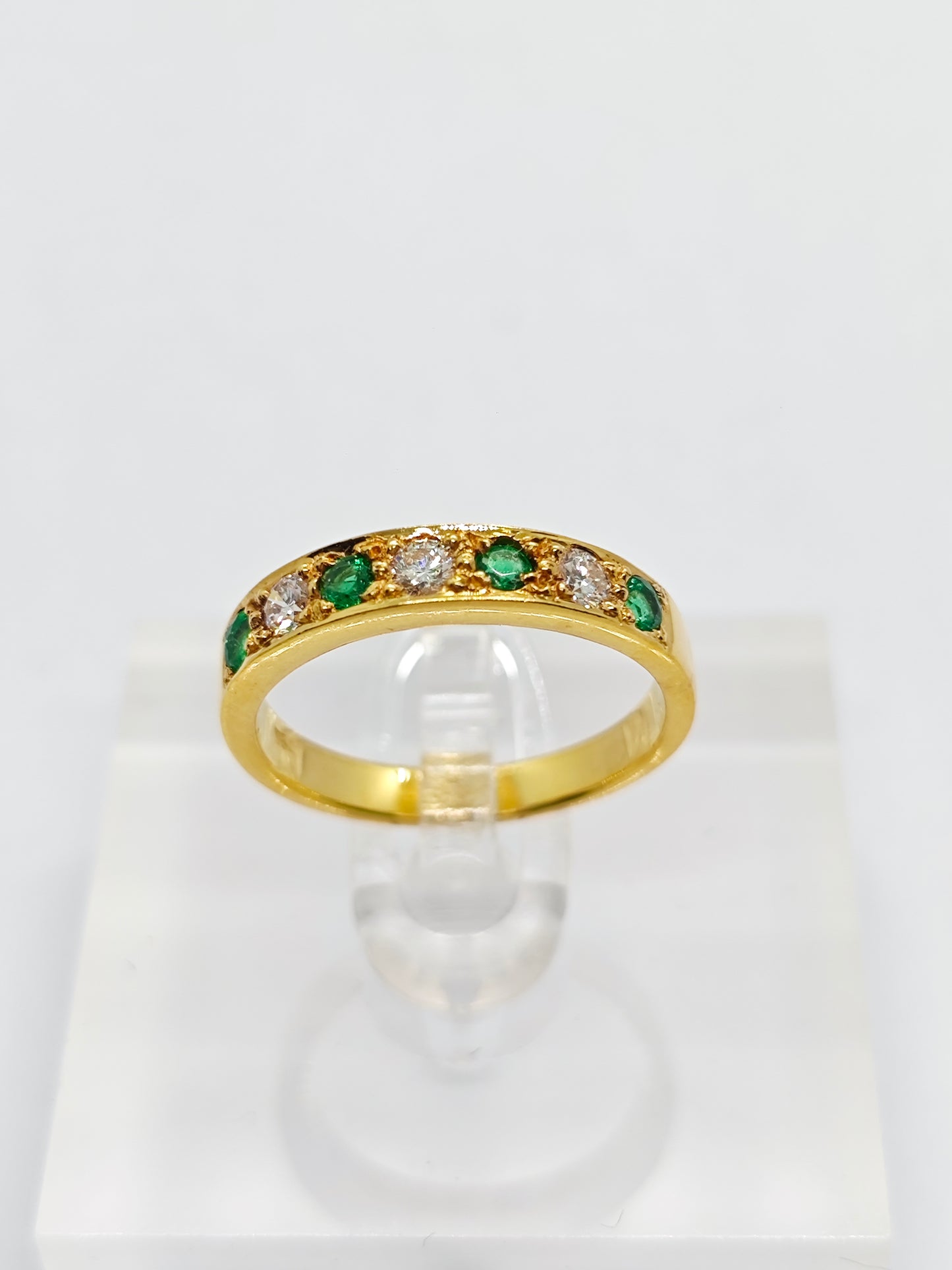 WG Emerald Elegance R3158