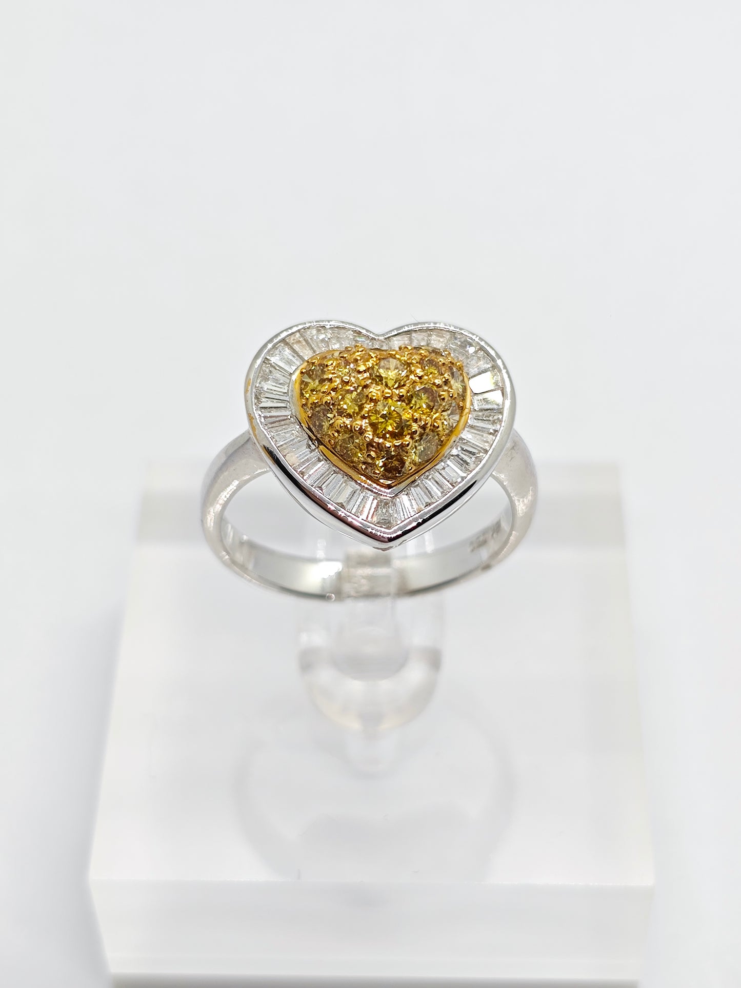 WG Golden Radiance R3201