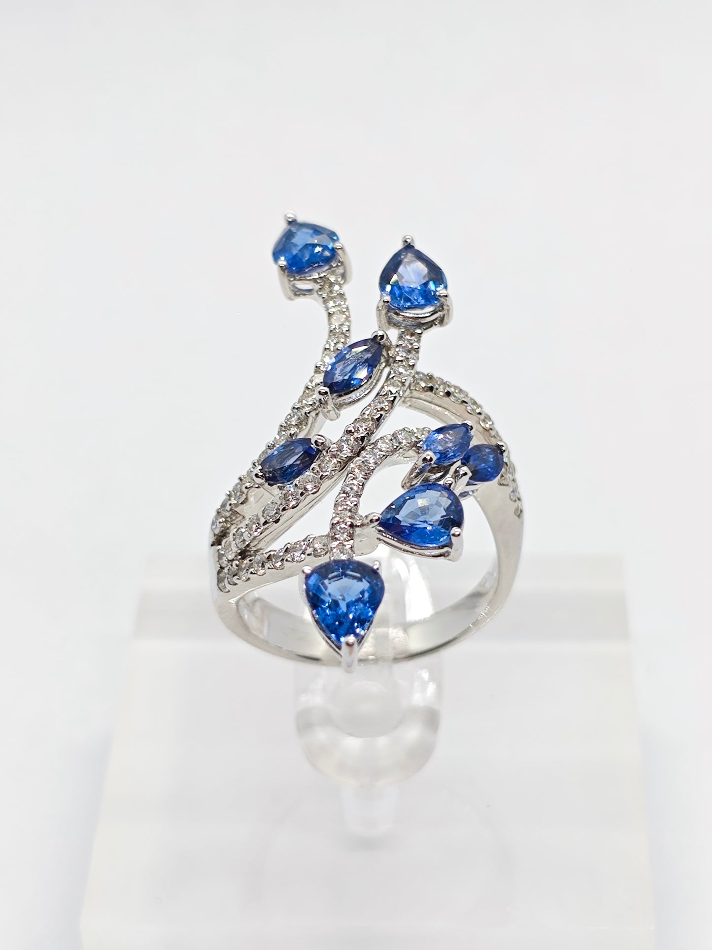 WG Sapphire Celeste R3654