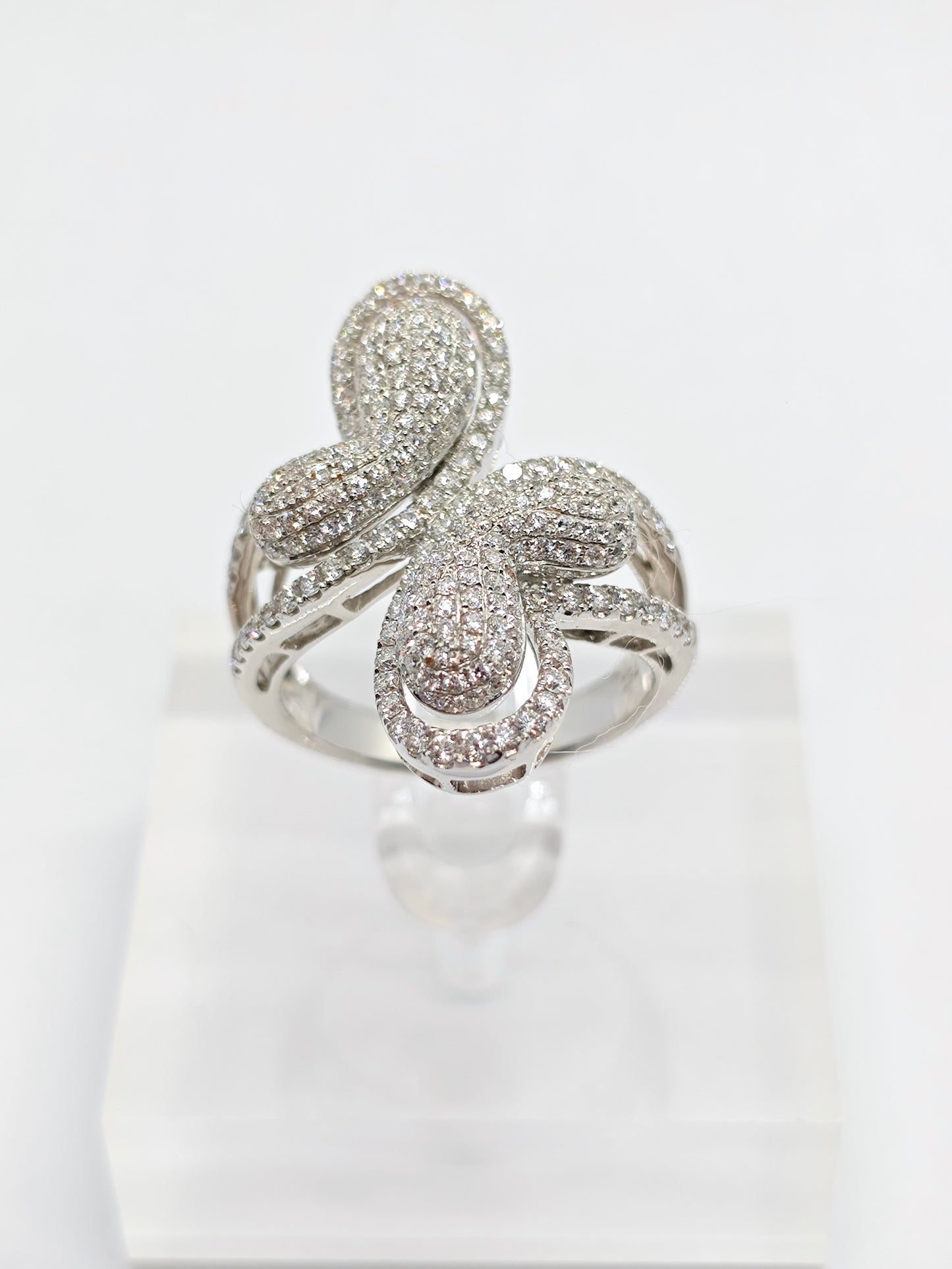 WG Diamond Radiance R3721