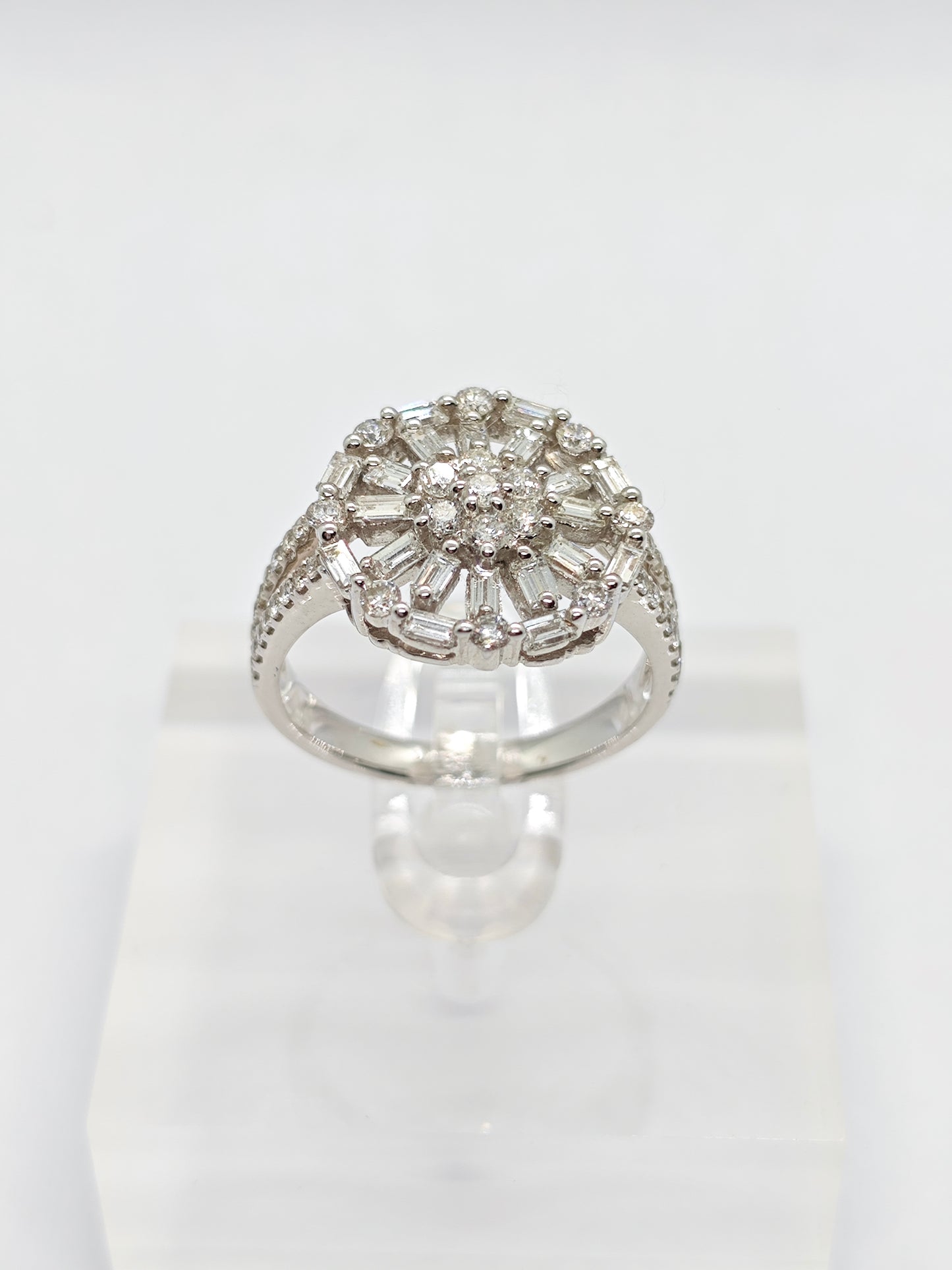 WG Diamond Radiance R3825