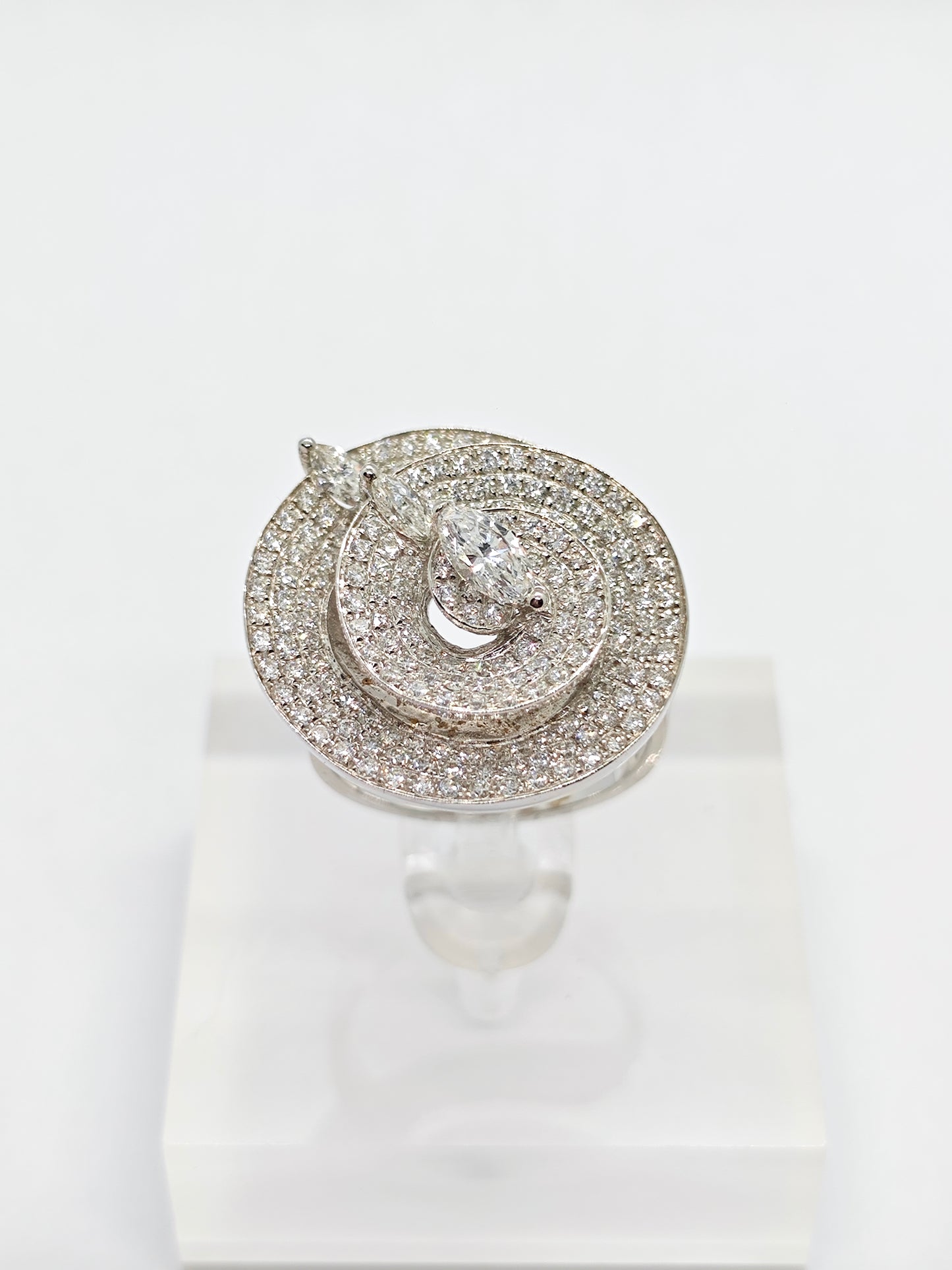 WG Diamond Radiance R3946