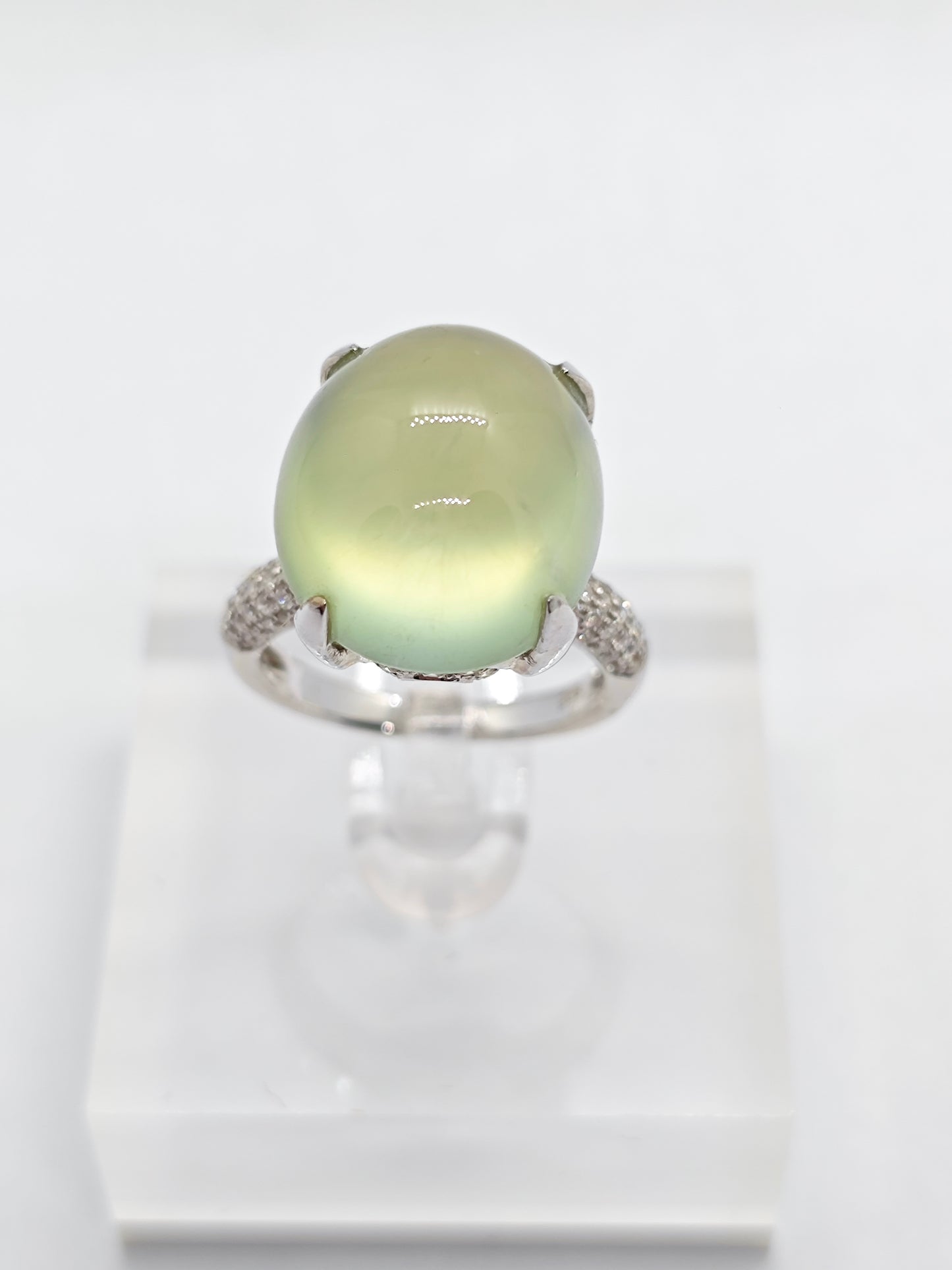 WG Prehnite Serenity R3997