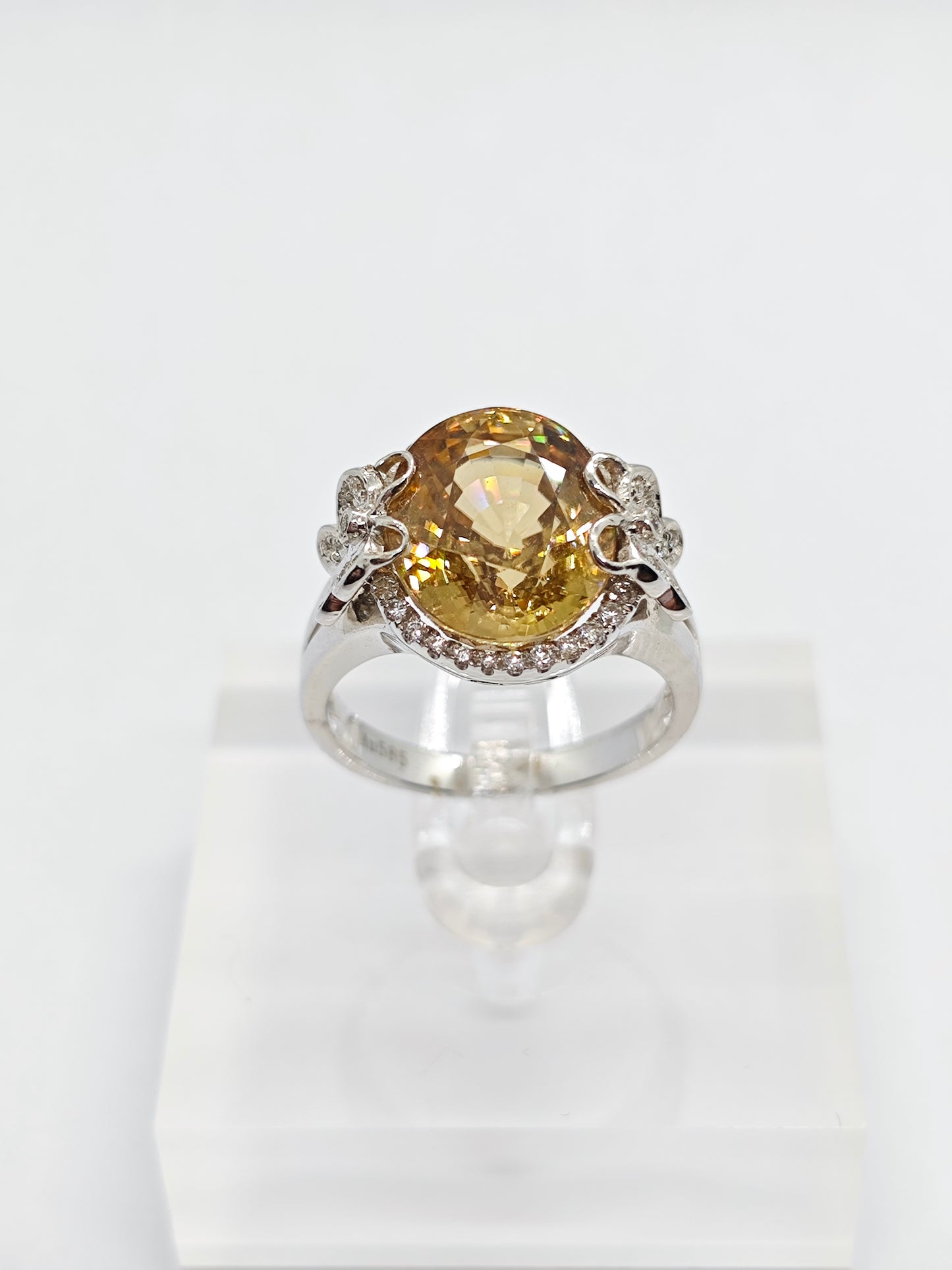 WG Zircon Glacé R4023