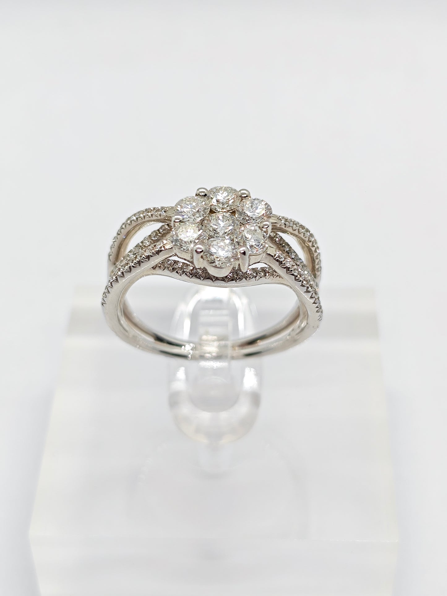 WG Diamond Radiance R4126