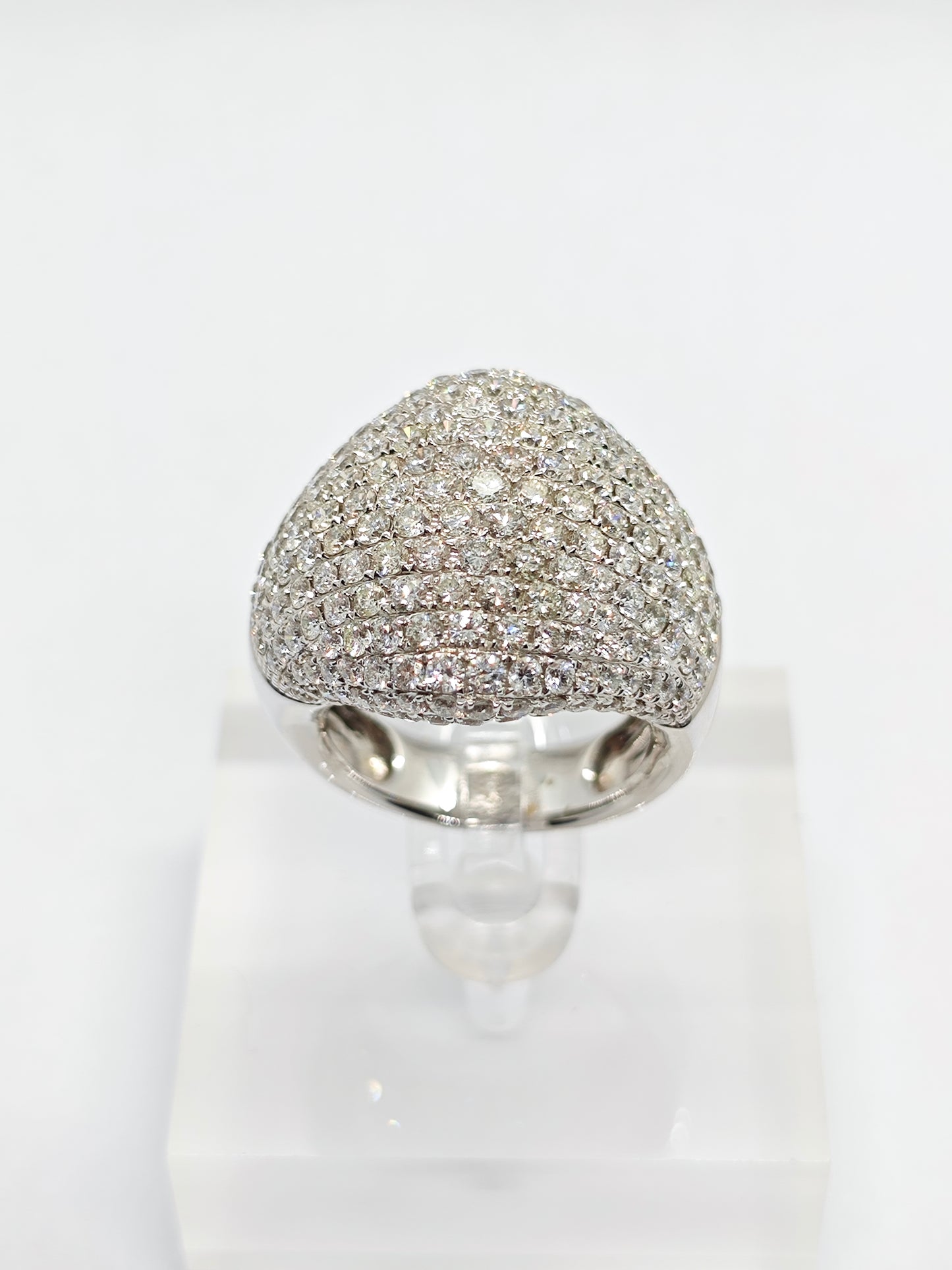 WG Diamond Radiance R4173