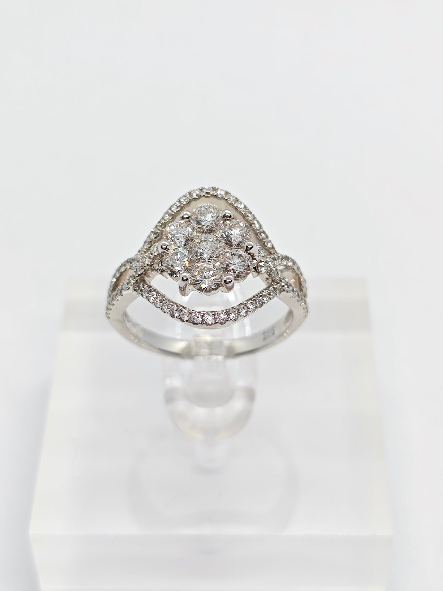 WG Diamond Radiance R4194