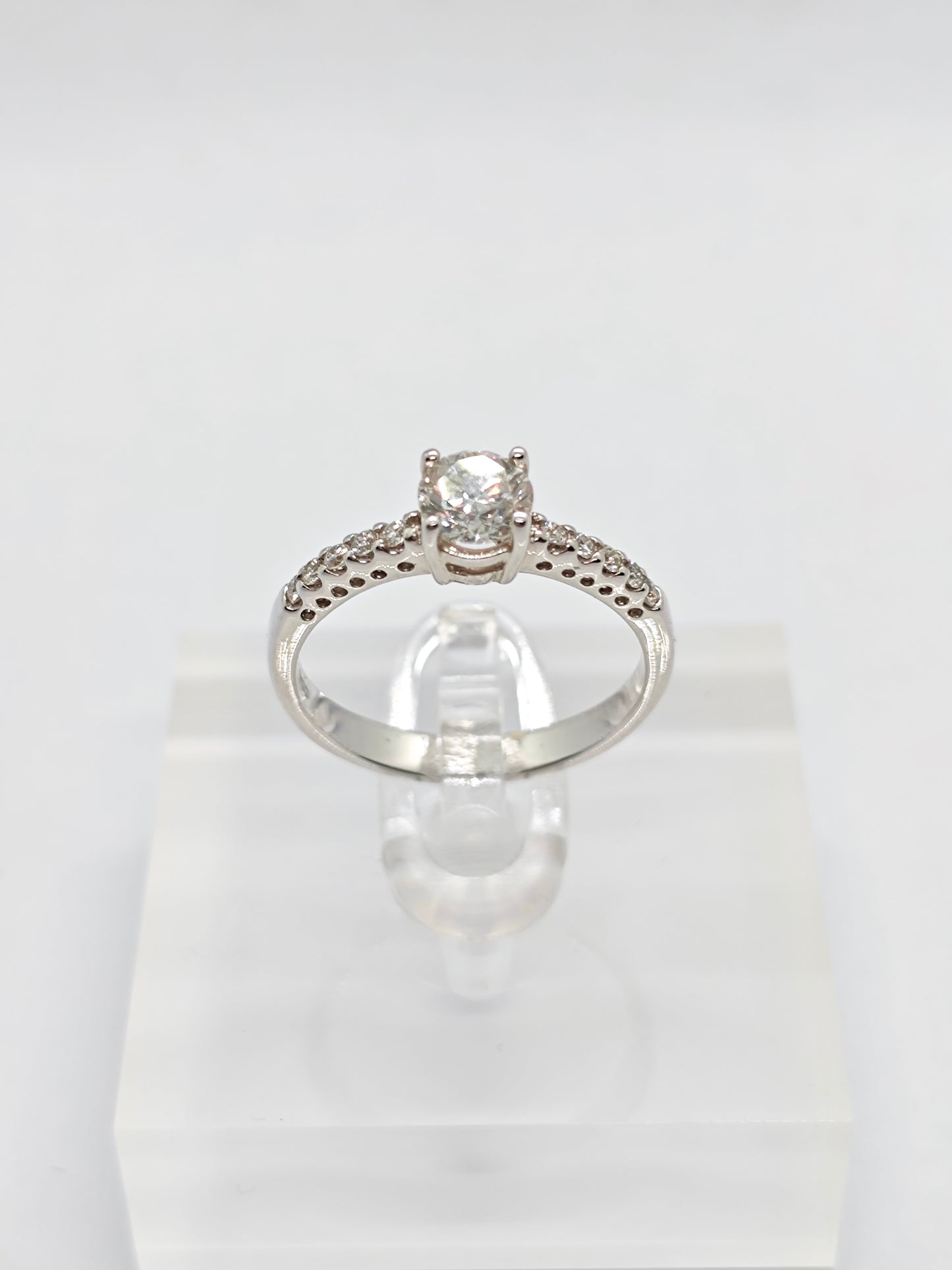 WG Diamond Radiance R4222