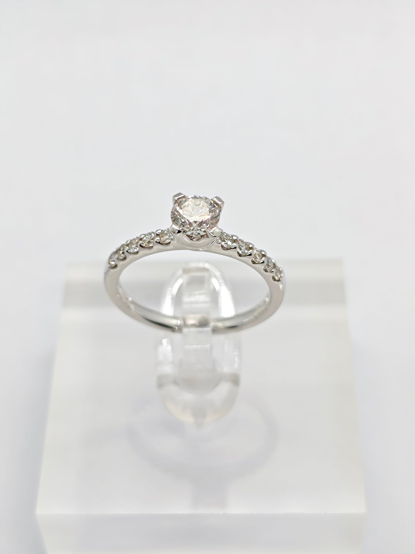 WG Diamond Radiance R4280