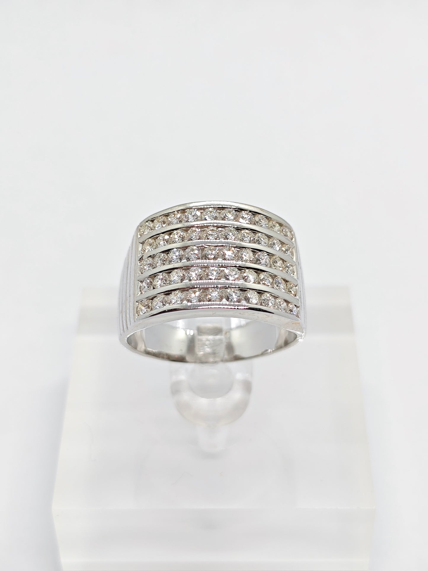 WG Diamond Radiance R4396