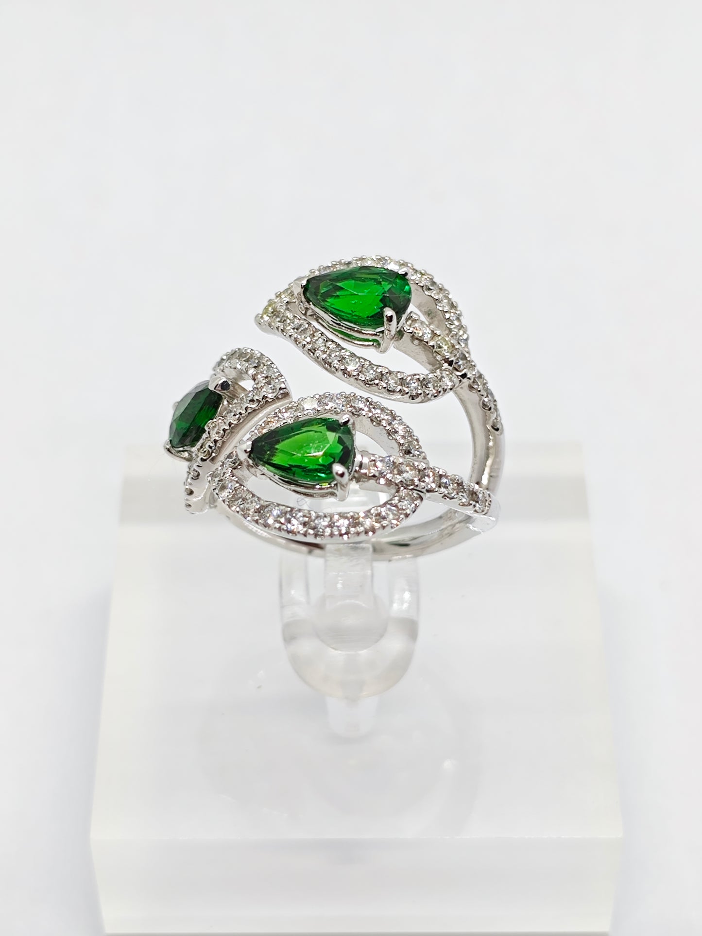 WG Garnet Essence R4420