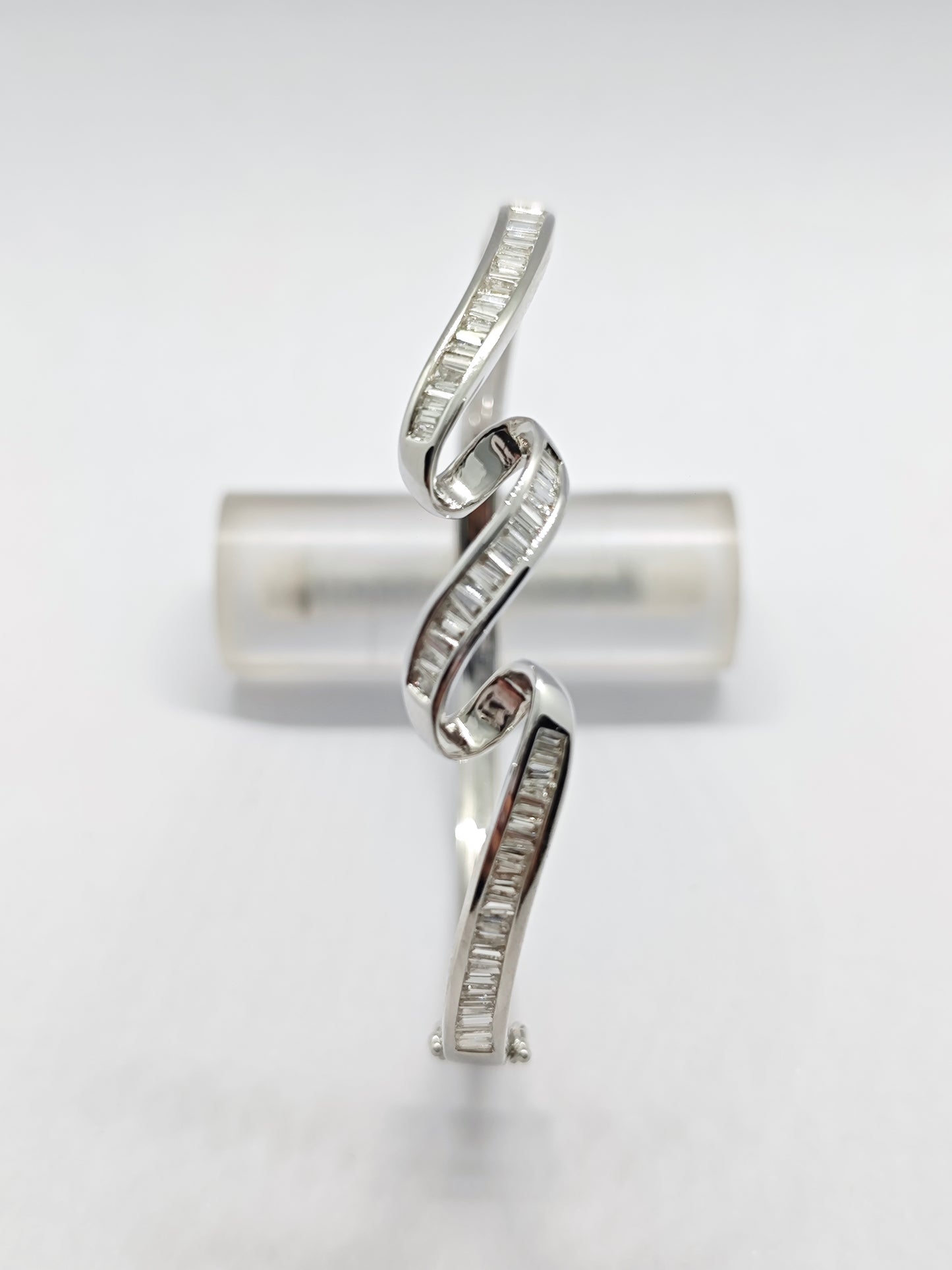 WG Diamond Radiance B251