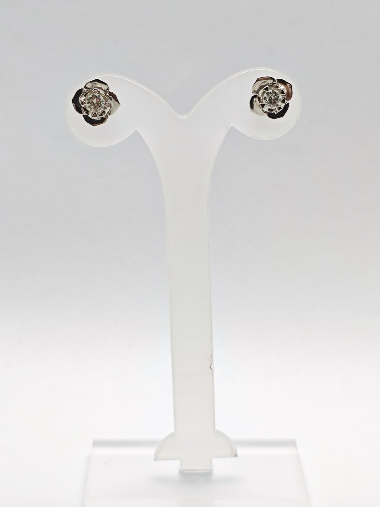 WG Diamond Radiance E1037