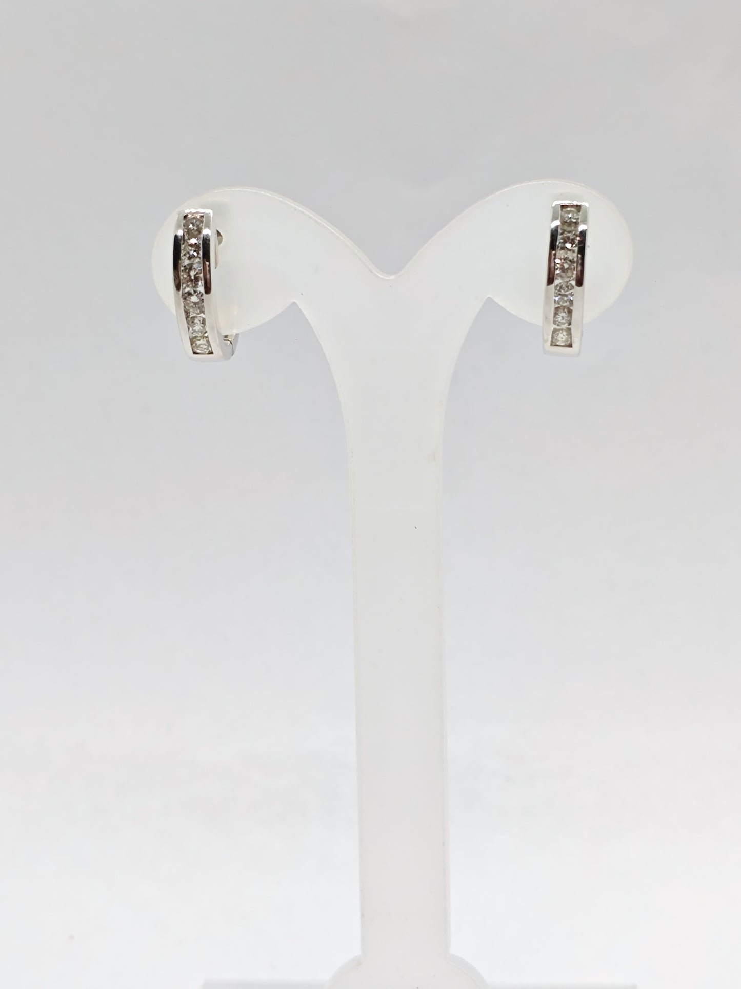 WG Diamond Radiance E1066