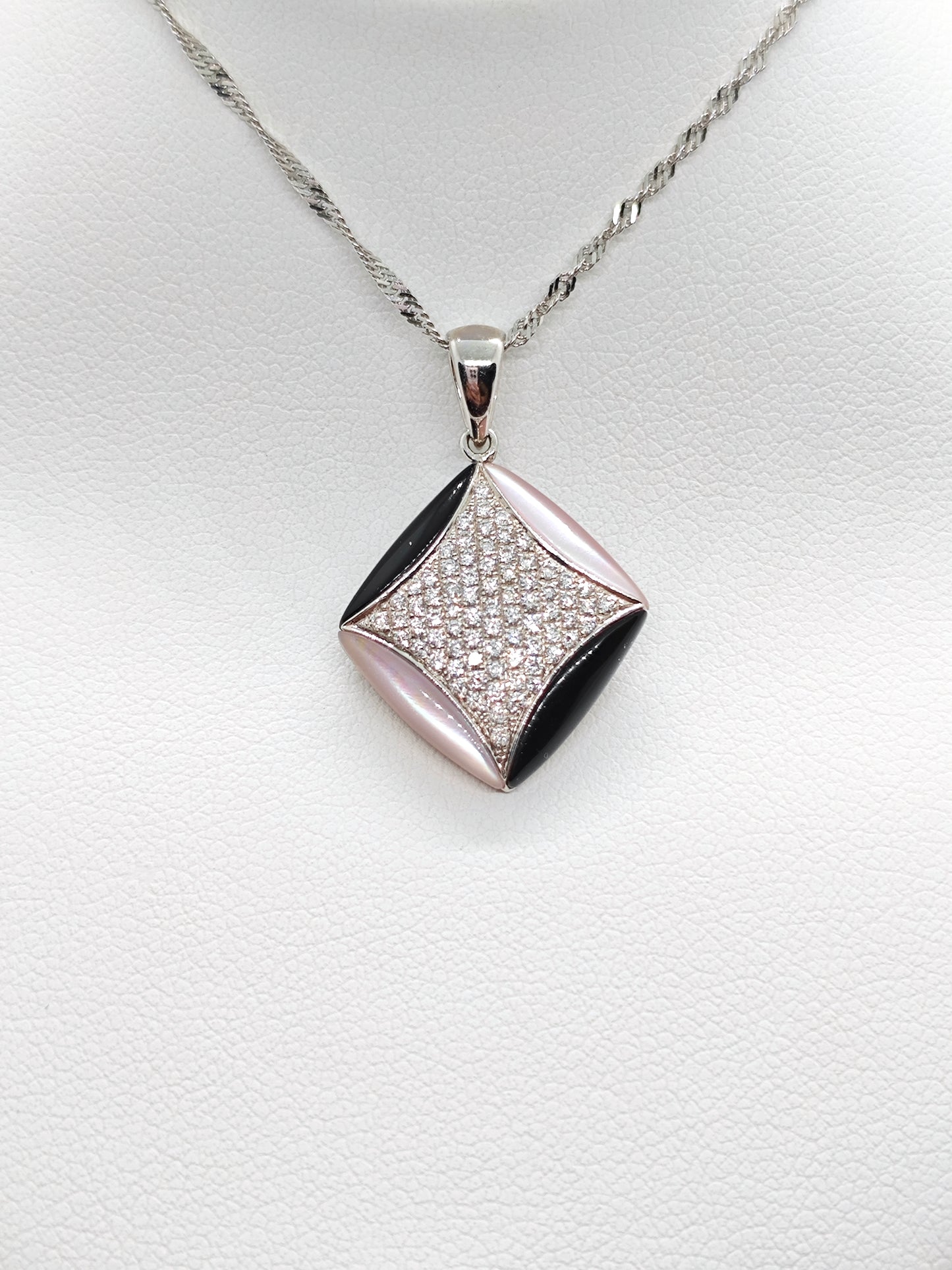 WG Diamond Radiance P1084