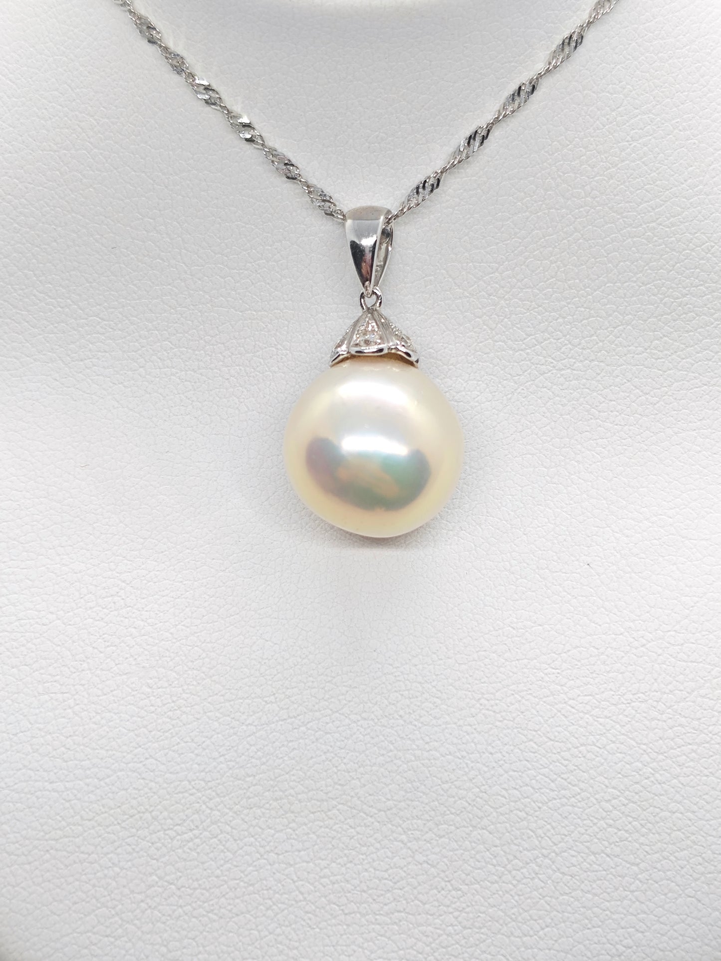 WG Pearl Lustre P1135