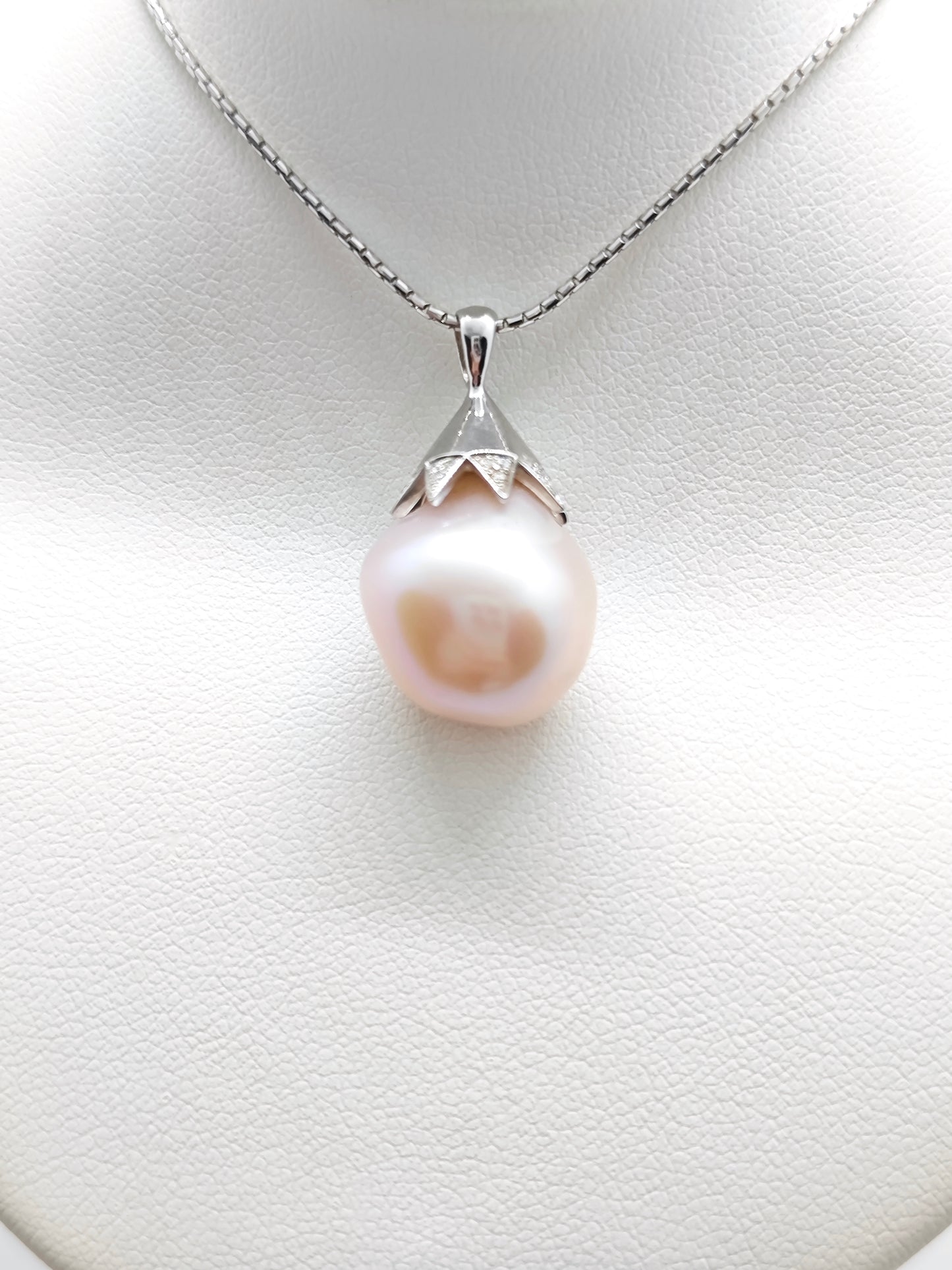 WG Pearl Lustre P1140