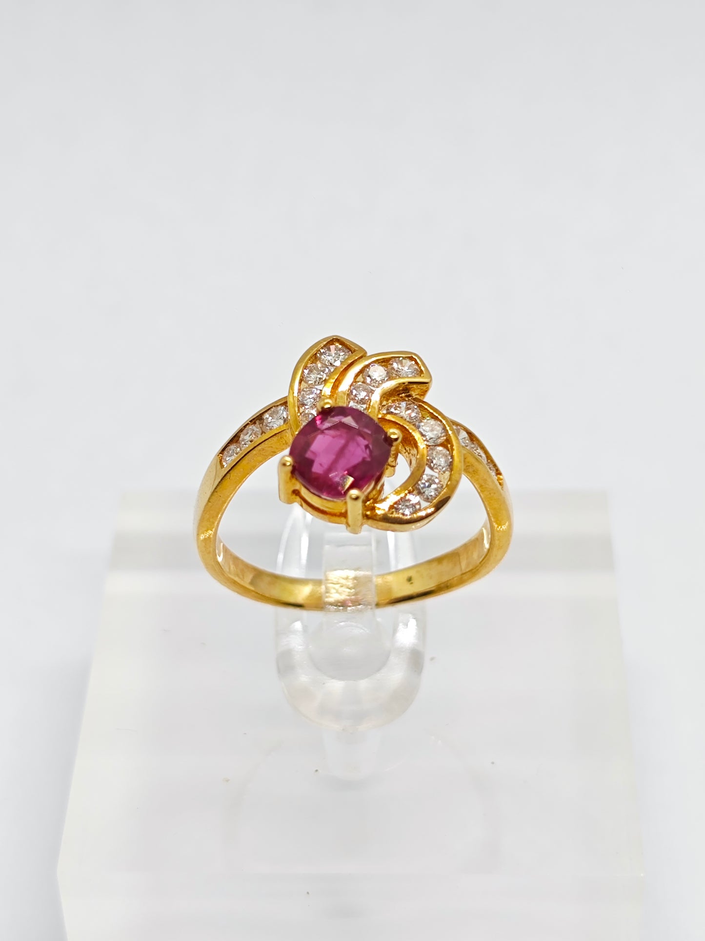 WG Ruby Royale R1141