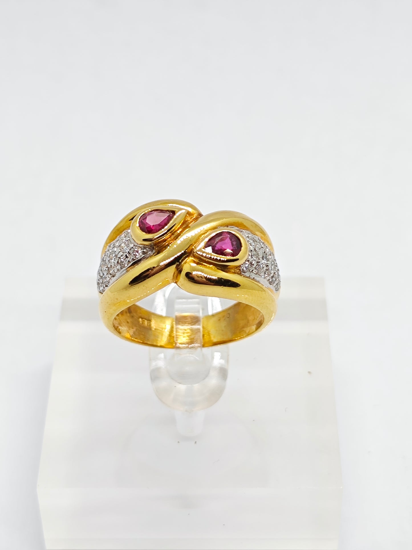 WG Ruby Royale R1158