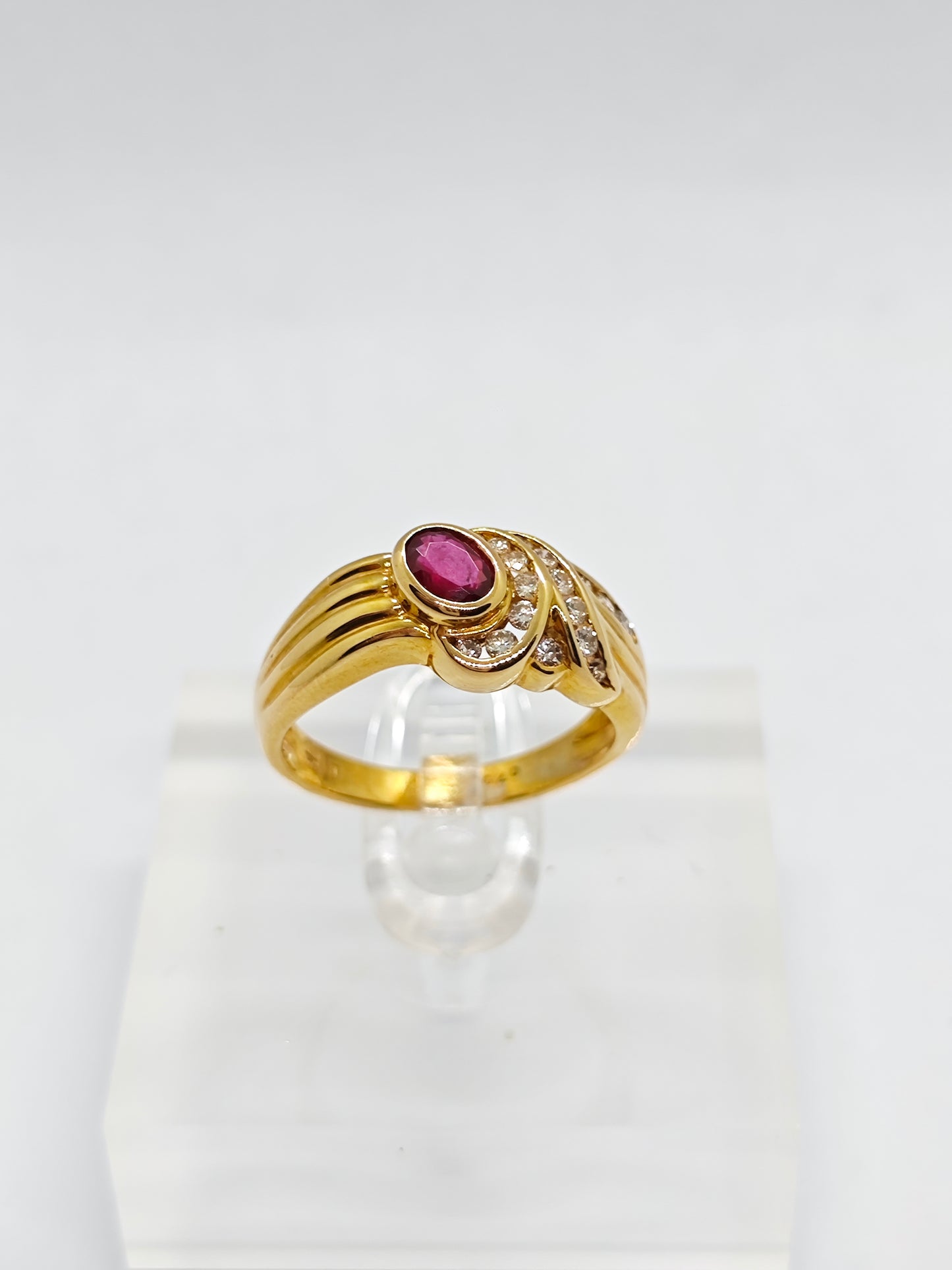 WG Ruby Royale R1170