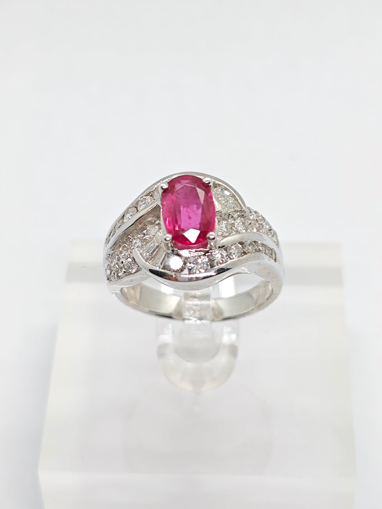 WG Ruby Royale R1832