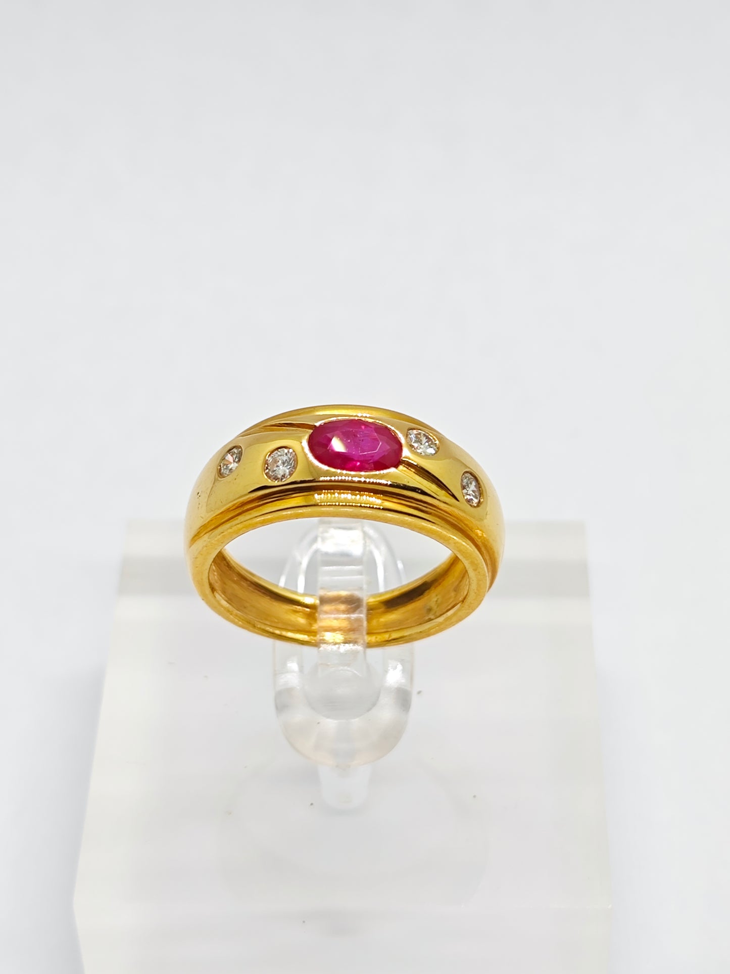 WG Ruby Royale R2379