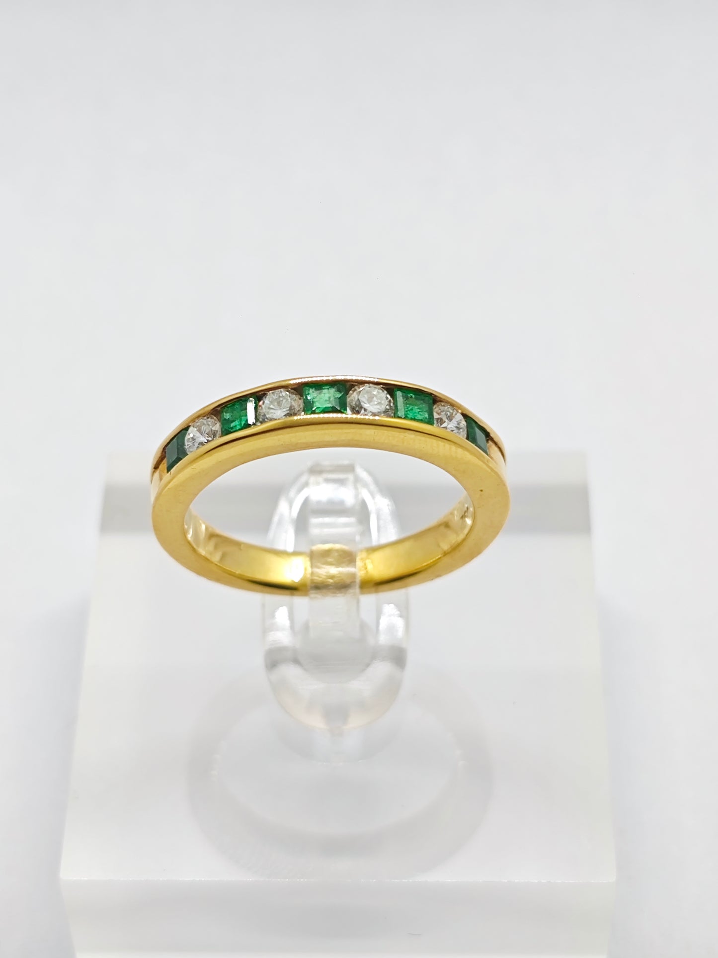 WG Emerald Elegance R3157