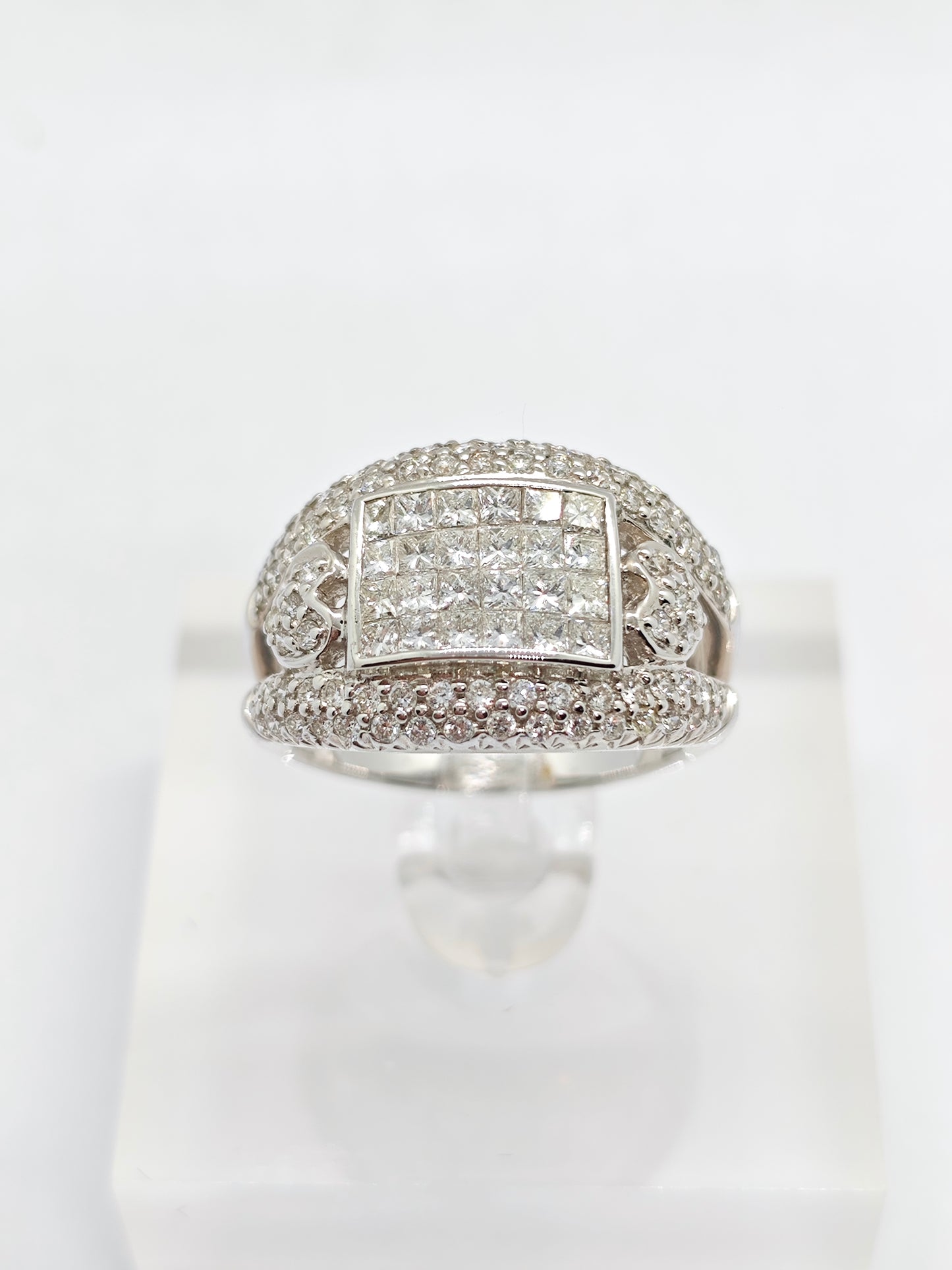 WG Diamond Radiance R3437