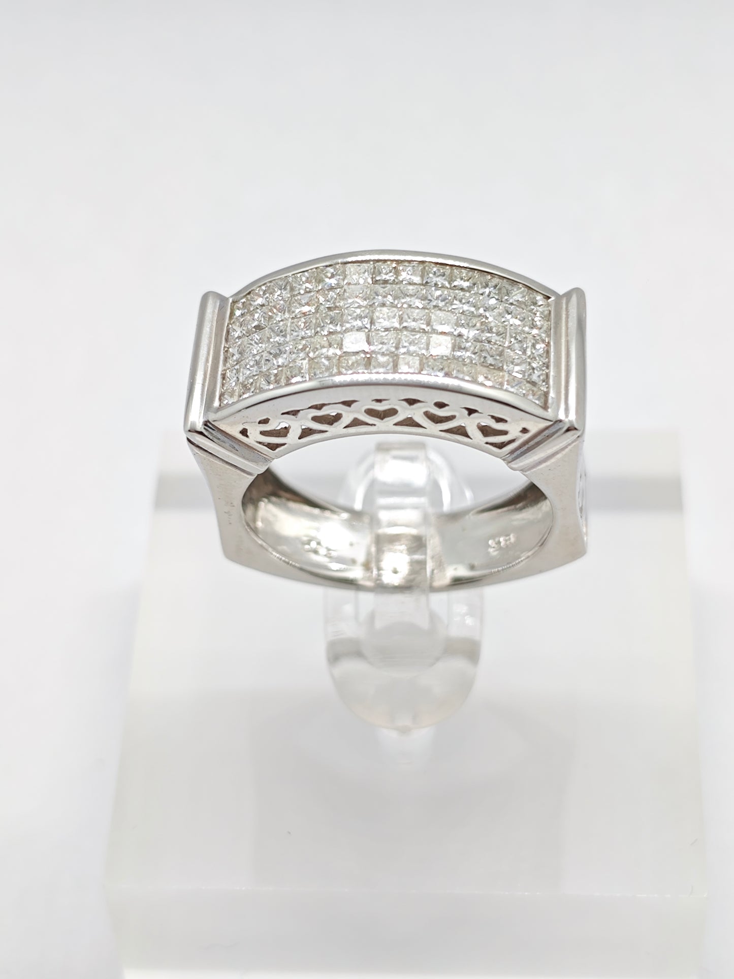 WG Diamond Radiance R3445