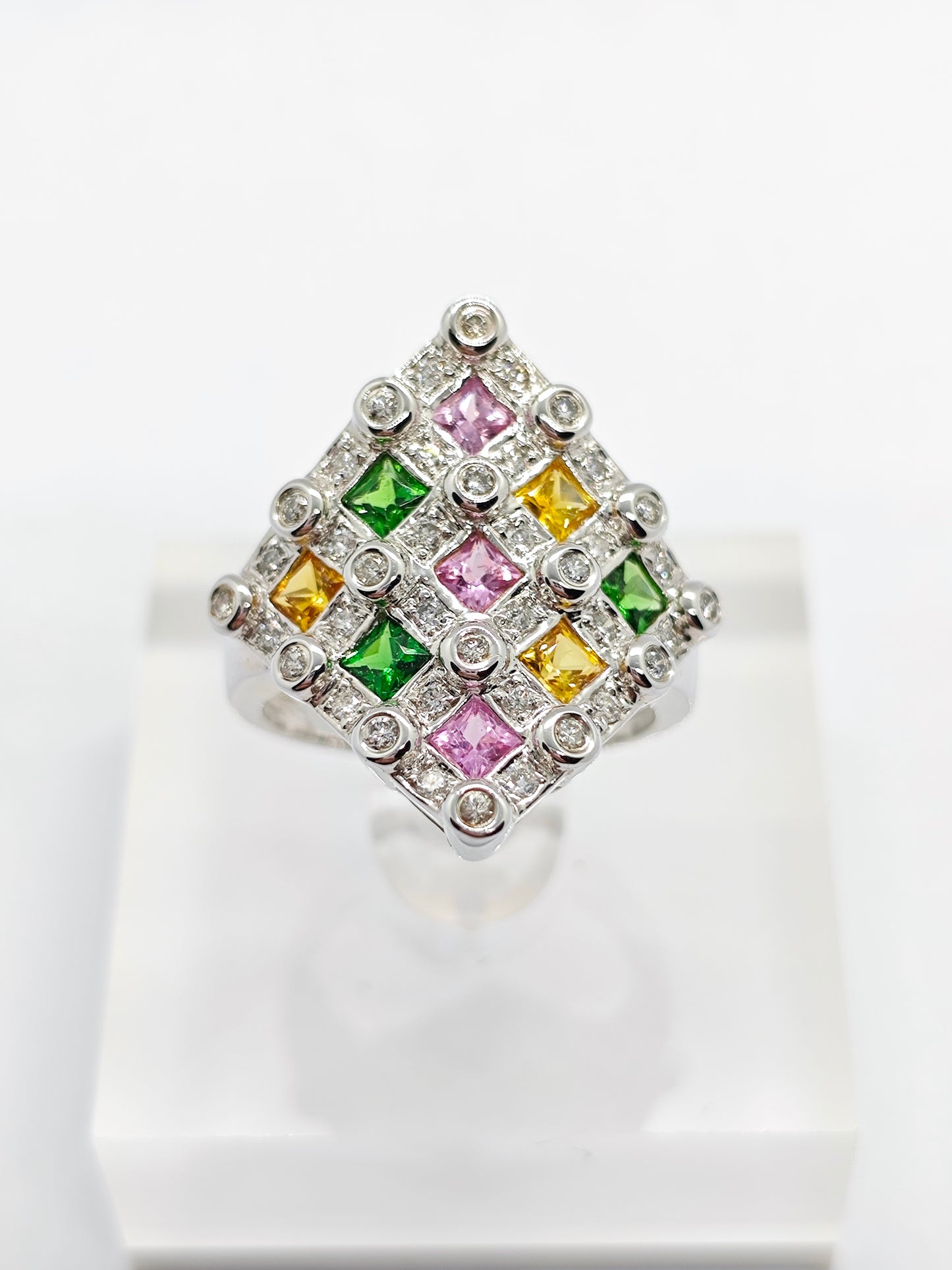 WG Fanci Aurora R3472