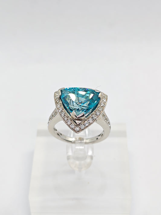 WG Zircon Azure R4017