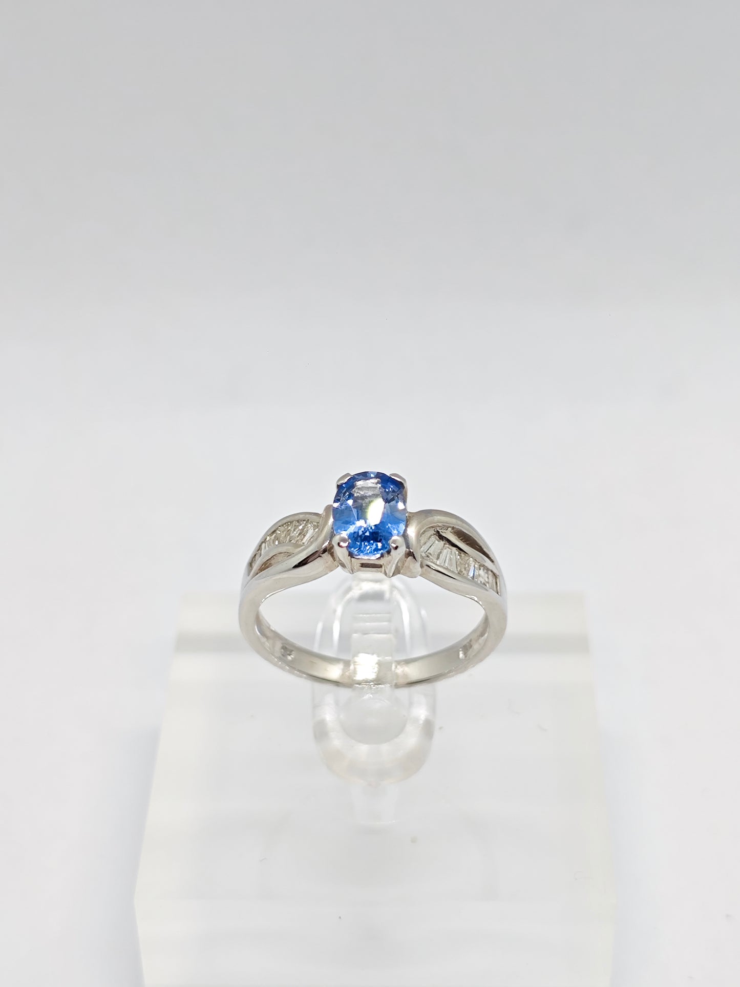 WG Sapphire Celeste R4046