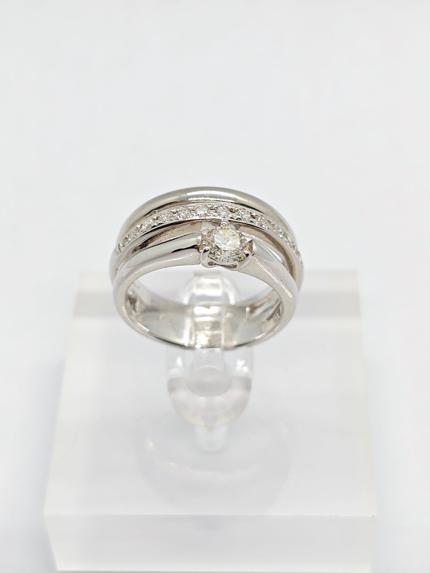 WG Diamond Radiance R4295